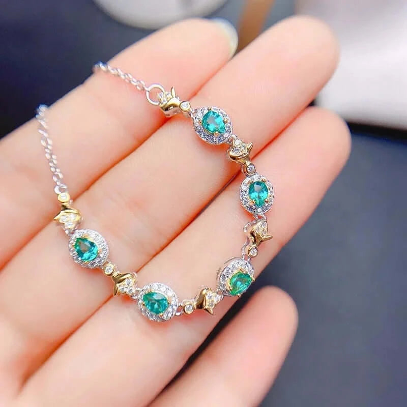 18K Platinum Green Topaz Scorpio Zodiac Bracelet for Women - Elegant Birthstone Jewelry Gift for Scorpio Birthday, Anniversary & Special Occasions | Perfect for Everyday Wear, Parties & Formal Events