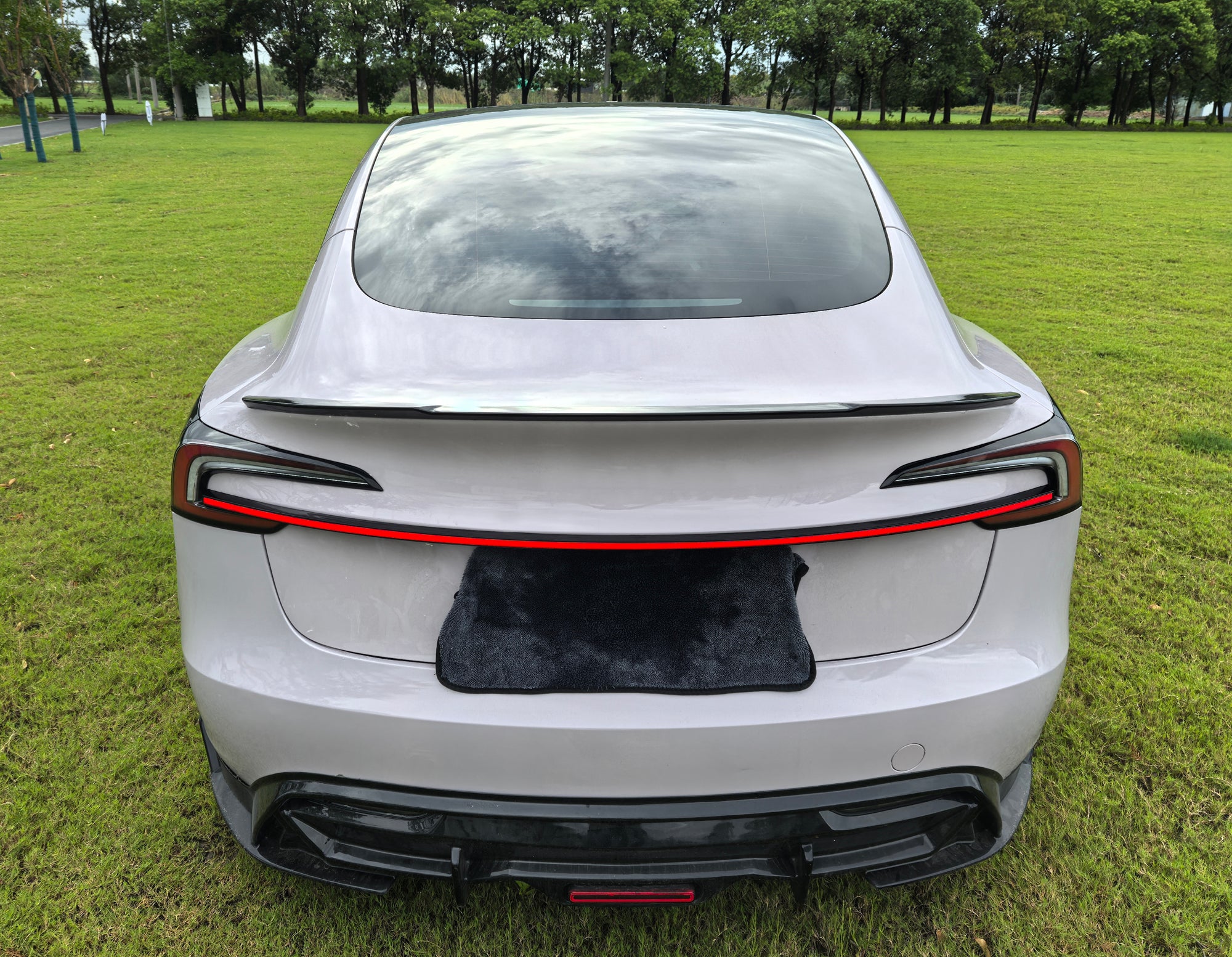 24+ Tesla Model 3 Full Width LED Knight Rider Tailgate Strip Tail Light Bar - Upgrade Your Car's Style & Visibility for Night Driving & Custom Looks