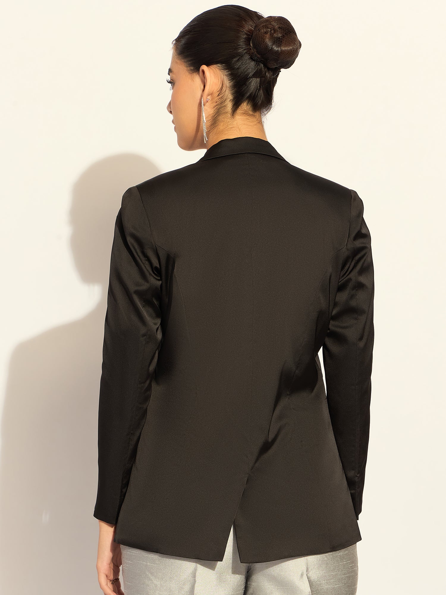 Elegant Loose Fit Blazer with Notched Lapel - Soft Satin Fabric for Women | Office Wear, Business Attire & Special Occasions