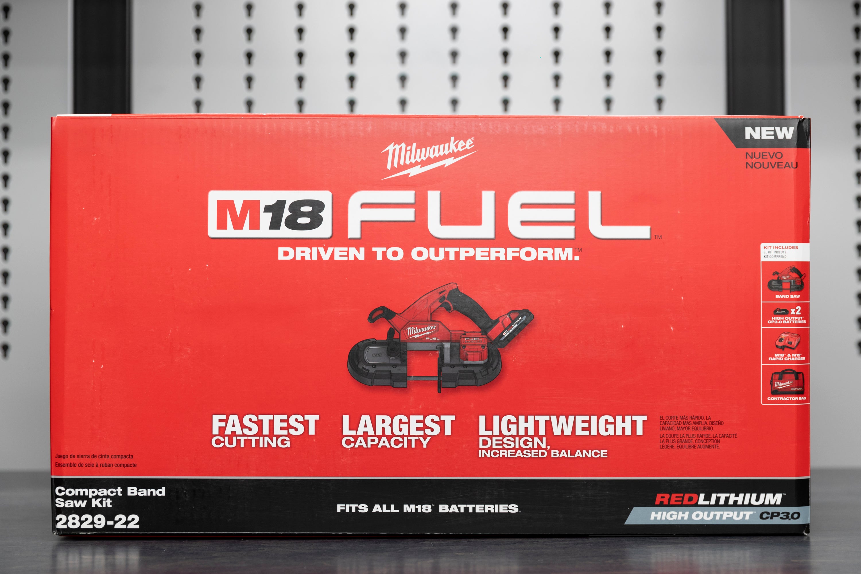 Milwaukee M18 FUEL Compact Band Saw - Cordless Portable Cutting Tool for Metal, Wood & PVC - Perfect for Construction, Plumbing & DIY Projects