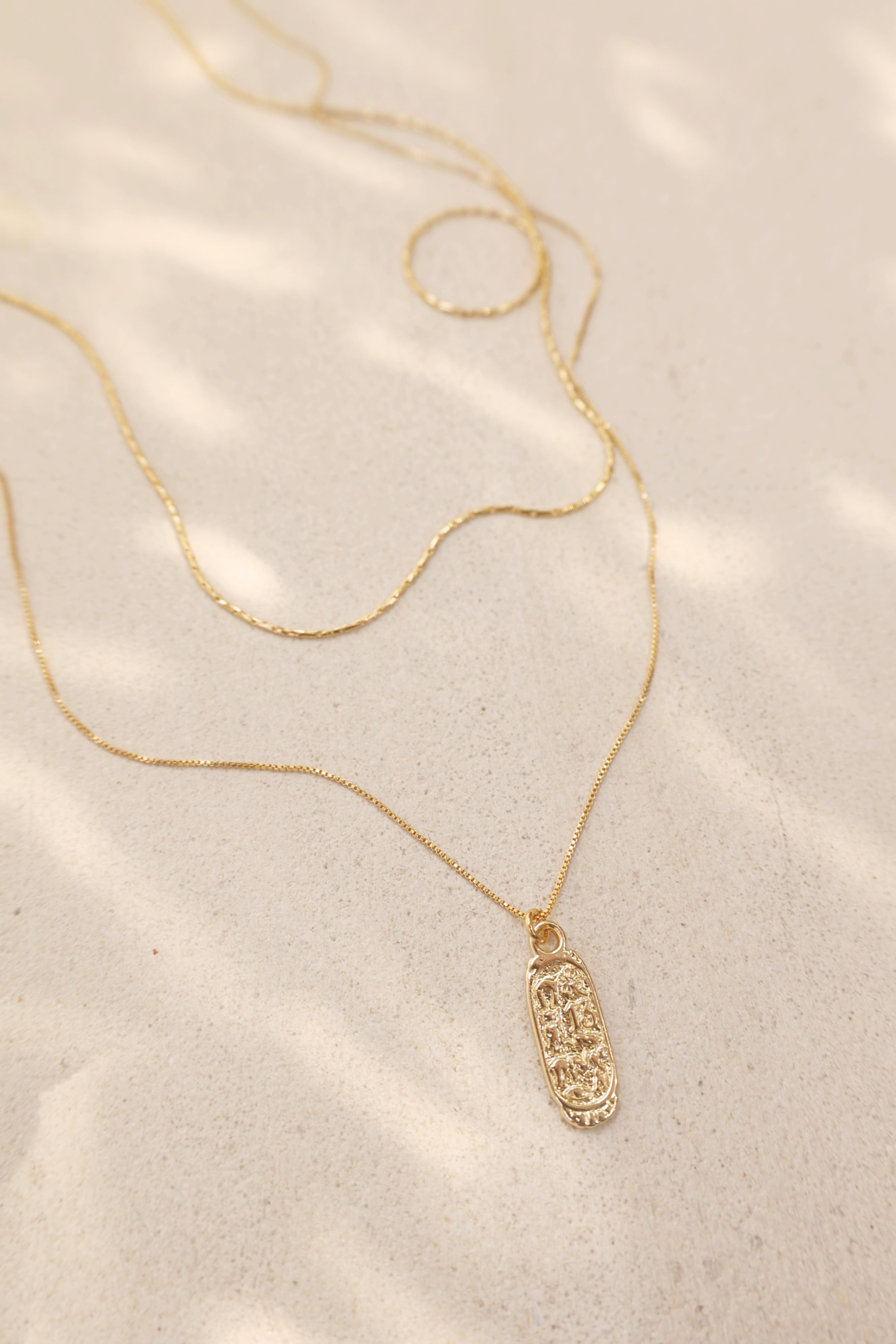 Lucky Charm Double Layered Necklace for Women - Elegant Two-Tone Gold & Silver Layered Pendant Jewelry - Perfect for Valentine's Day Gifts, Anniversary Presents & Everyday Fashion