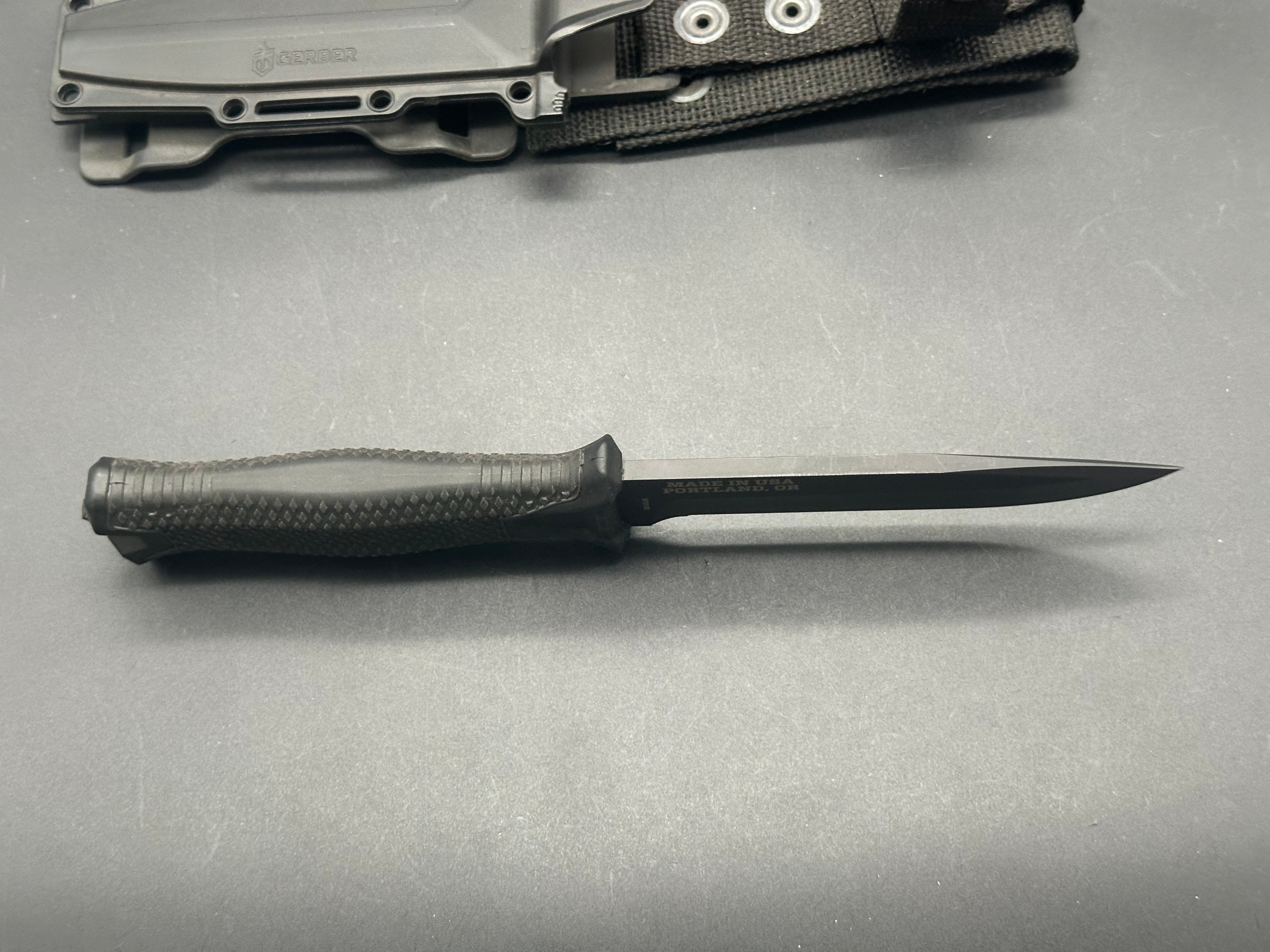 Gerber StrongArm Fixed Blade Knife - 4.8