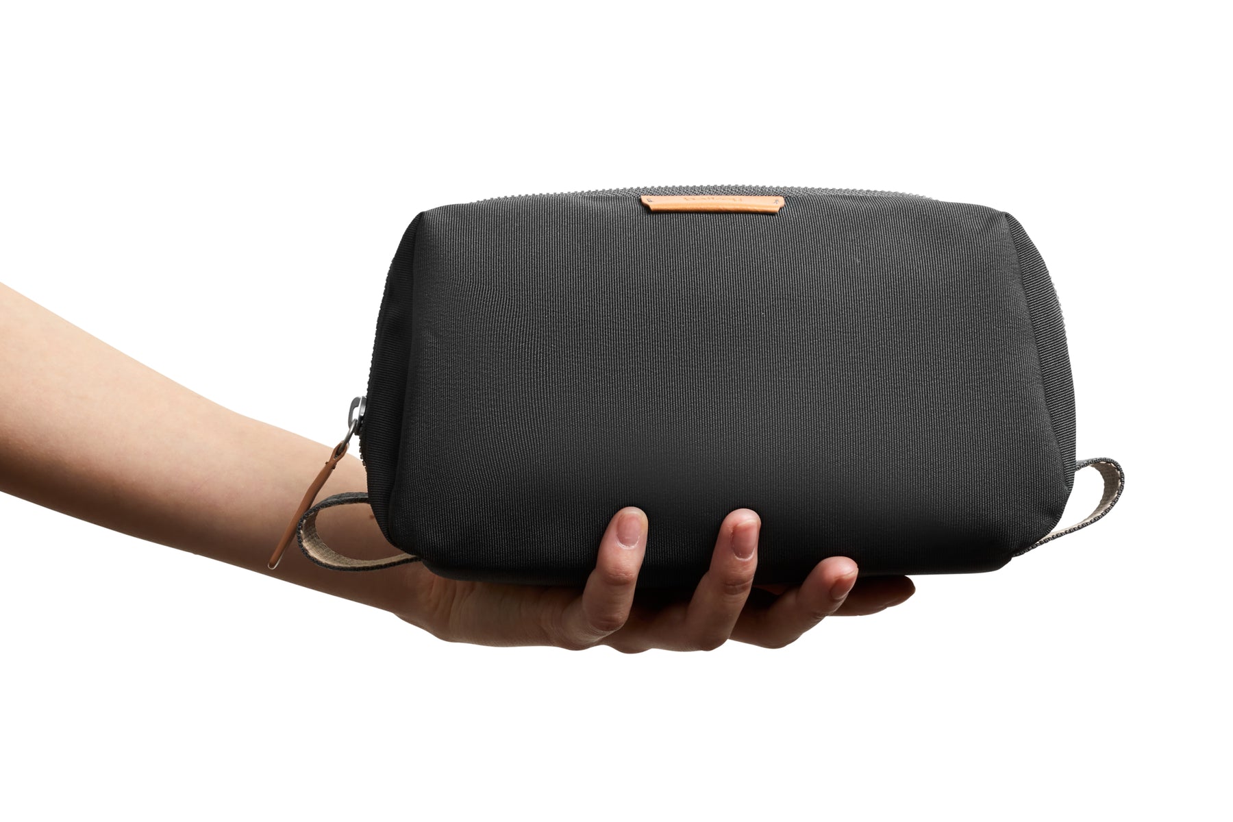 Bellroy Premium Travel Toiletry Bag - Water-Resistant & Compact Organizer for Men & Women | Perfect for Air Travel, Gym, Camping & Weekend Getaways