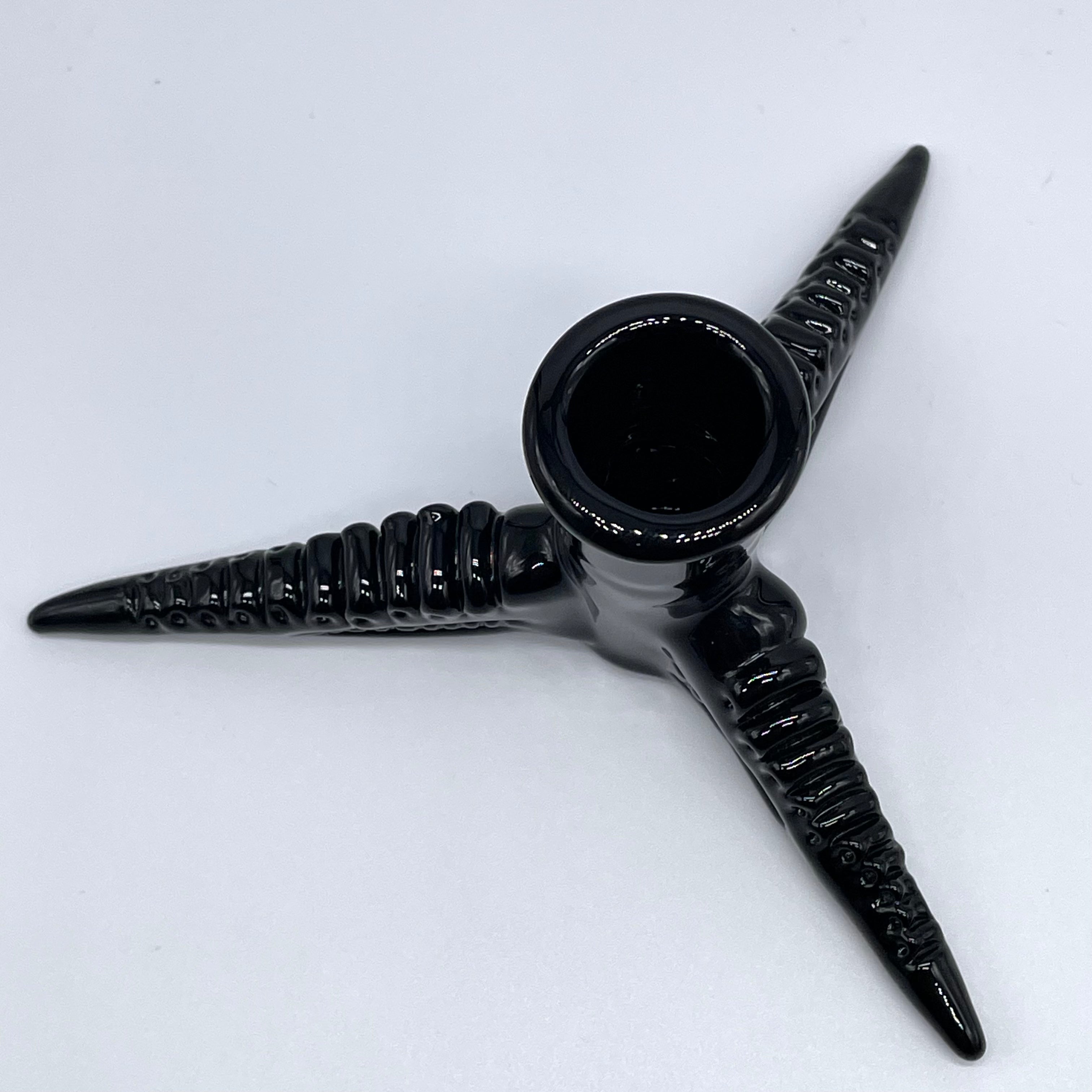18mm Xenomorph Alien Movie-Inspired Glass Slide with Stand - Perfect for Smoking Accessories, Collectibles & Sci-Fi Fans
