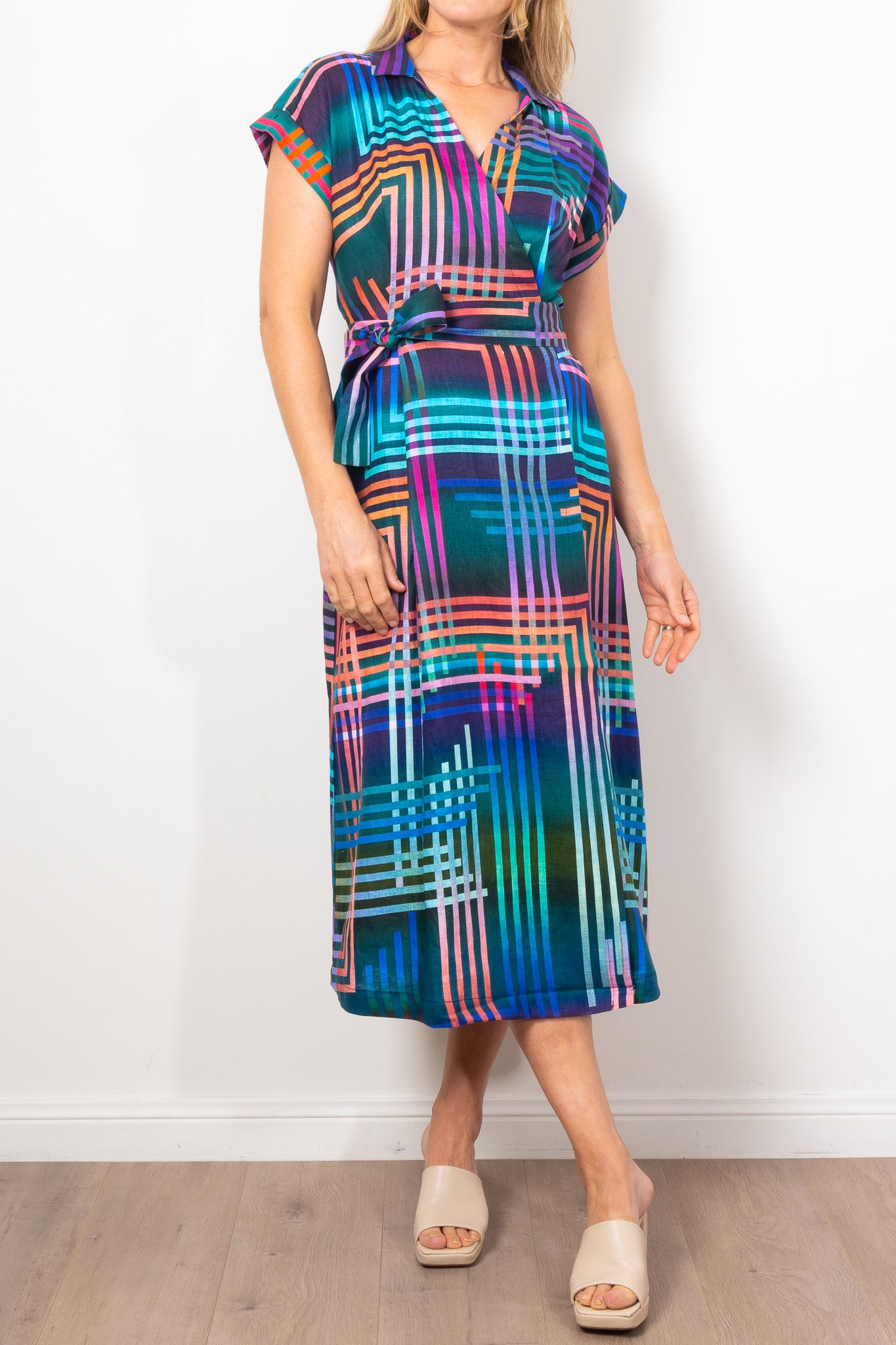 ELK Minnen Wrap Dress for Women - Navy Blue Lightweight Flowy Maxi Dress for Summer, Beach, and Casual Wear