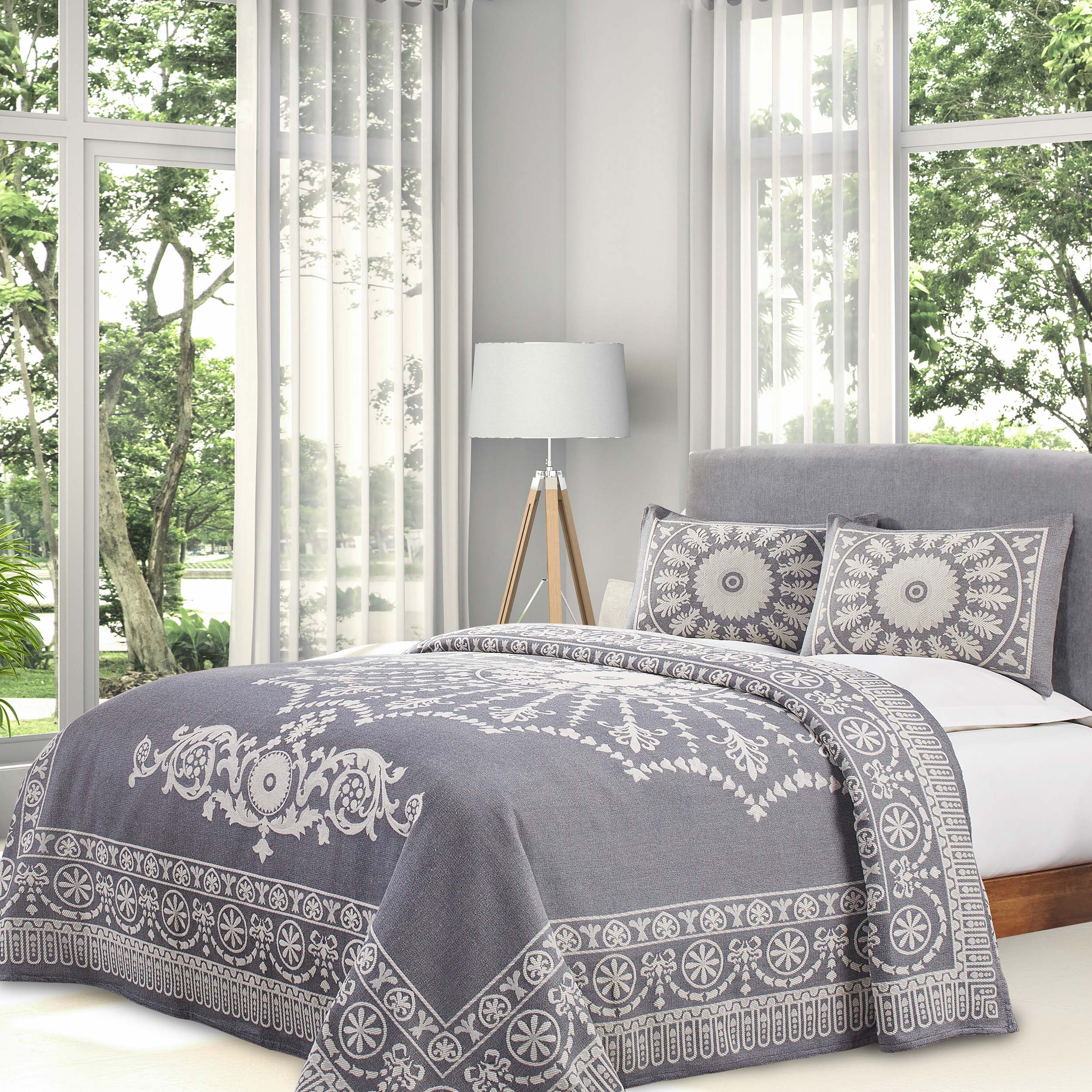 Traditional Medallion Cotton Blend Woven Jacquard Bedspread Set - Queen Size Luxury Bedding for Master Bedroom - Perfect for Home Decor, Guest Room & Hotel Use