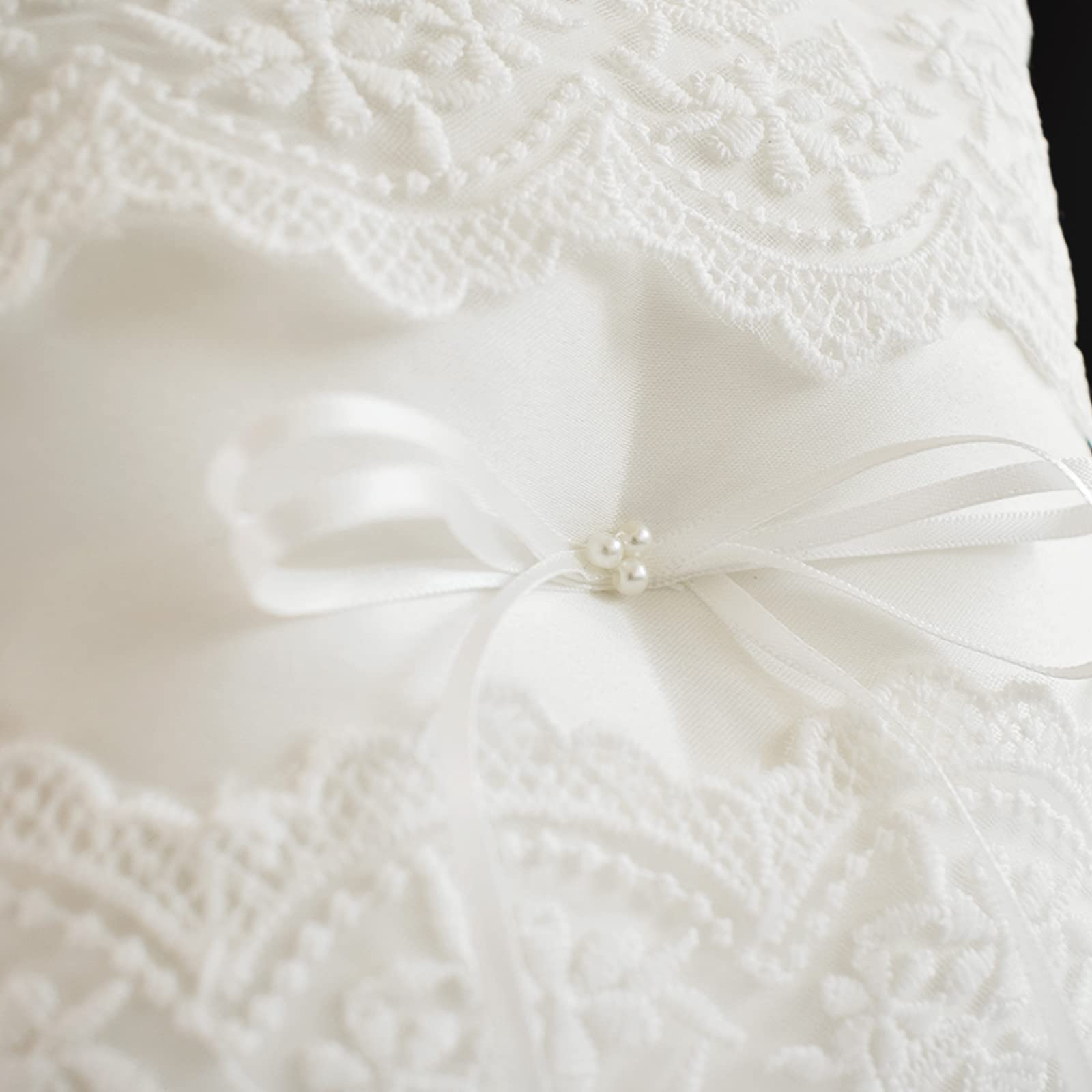 Ivory Lace Wedding Ring Bearer Pillow - Elegant Ring Cushion for Wedding Ceremony, Engagement Party & Vow Renewal | Perfect for Ring Exchange, Bridal Showers & Romantic Proposals