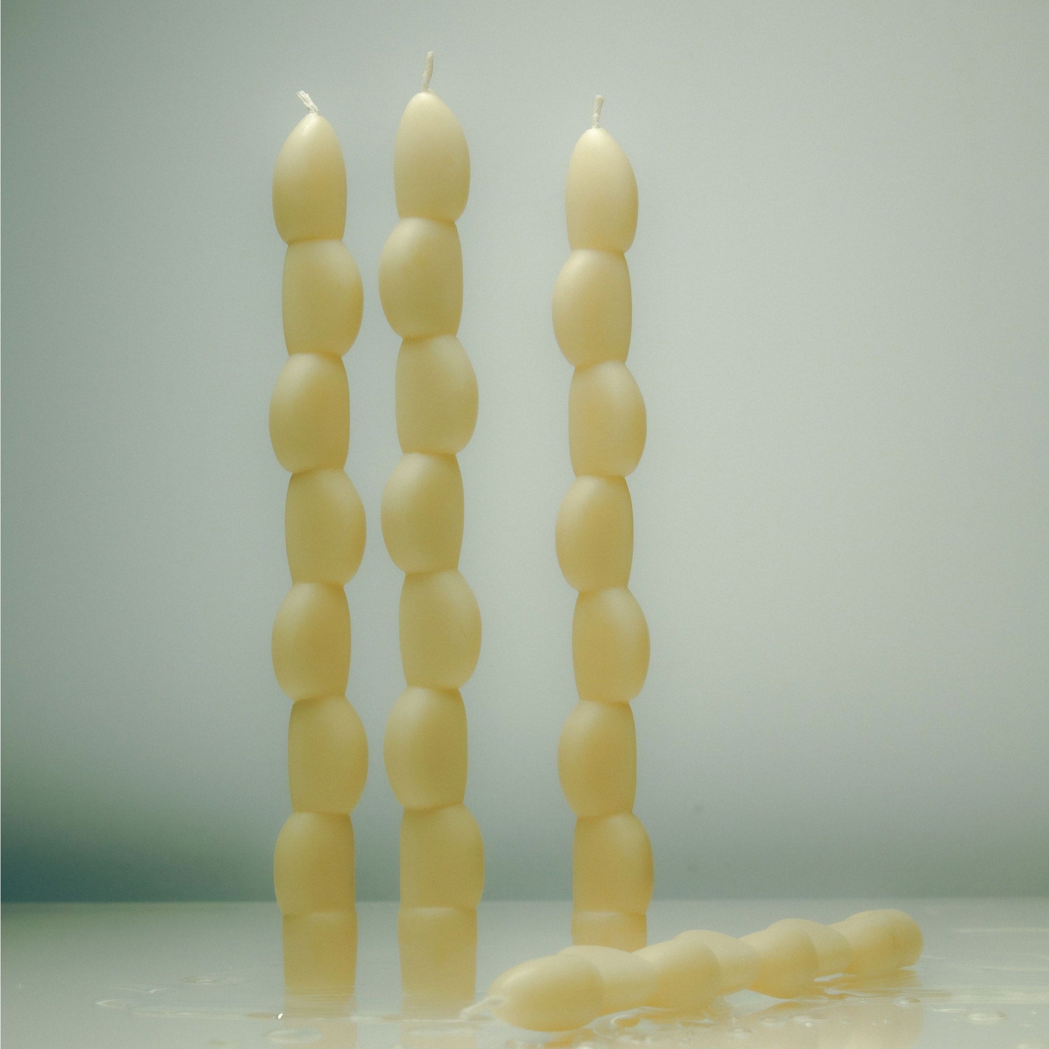 MAISON BALZAC Ivory Garlic Candles Set of 4 - Elegant Home Decor for Dining Table, Romantic Dinner, Wedding Centerpiece & Luxury Gift