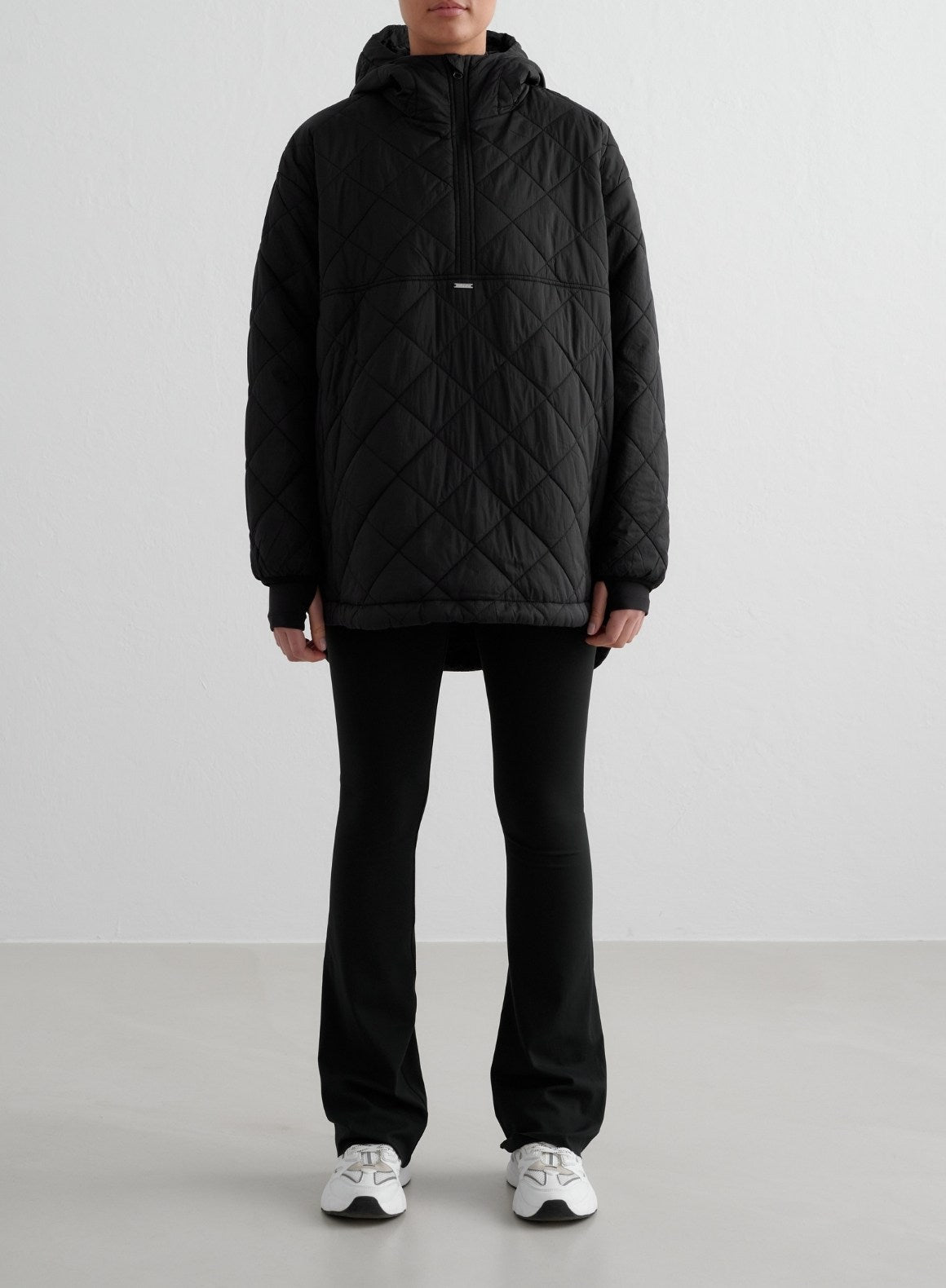 Black Oversized Quilted Anorak Jacket for Women - Water-Resistant Winter Coat with Hood - Perfect for Outdoor Activities, Hiking & Casual Streetwear