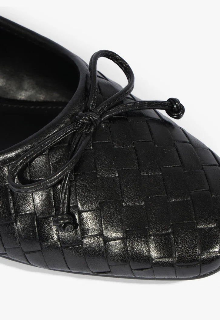 Arissa Women's Black Leather Ballet Flats - Comfortable Slip-On Shoes for Work, Travel & Casual Outfits | Elegant & Lightweight Everyday Flats