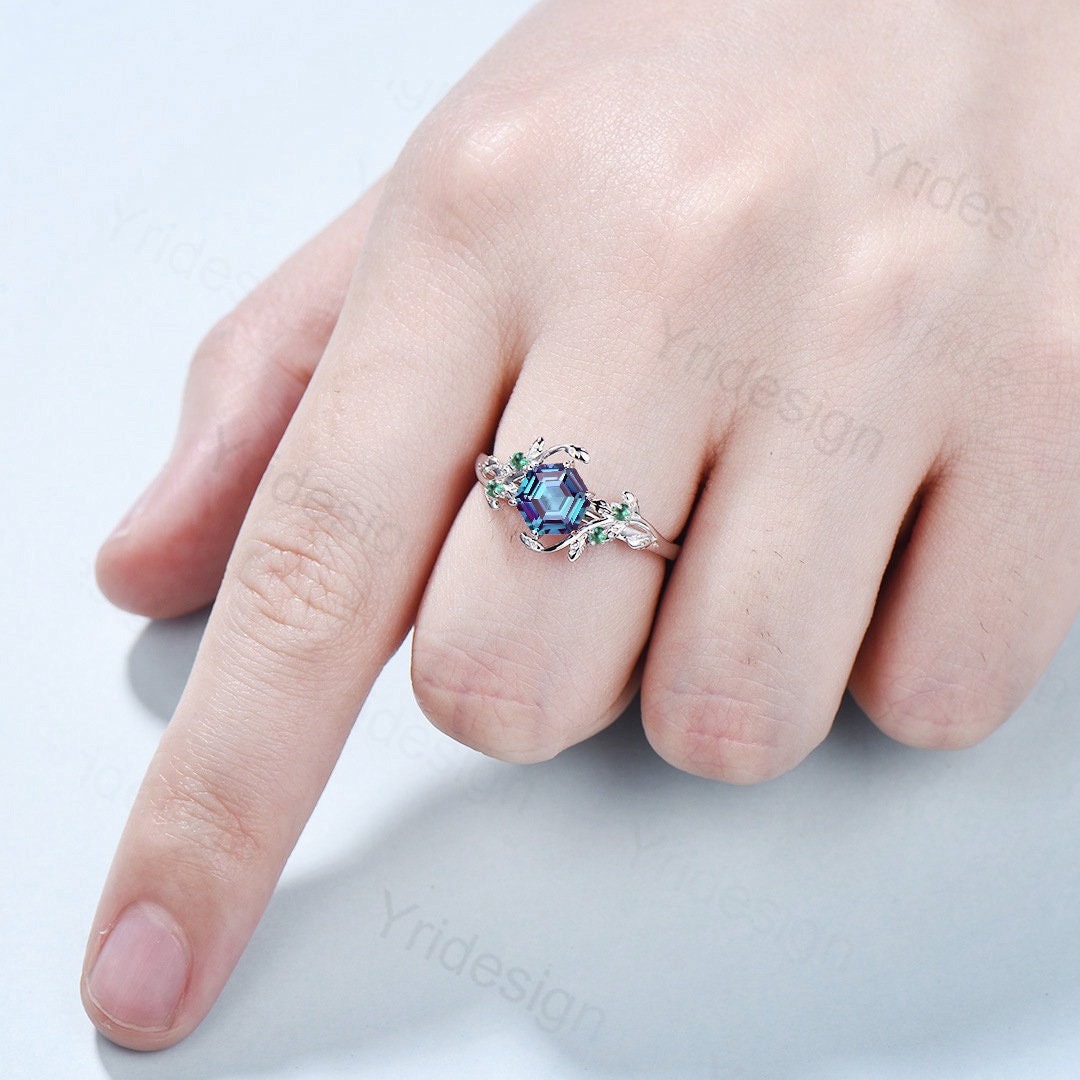 14K Rose Gold Vintage Alexandrite Ring - Unique Leaf Vine Wedding Ring for Women, Hexagon Cut Engagement Ring, Cluster Emerald Alternative Jewelry - Perfect for Anniversaries, Proposals & Special Occasions