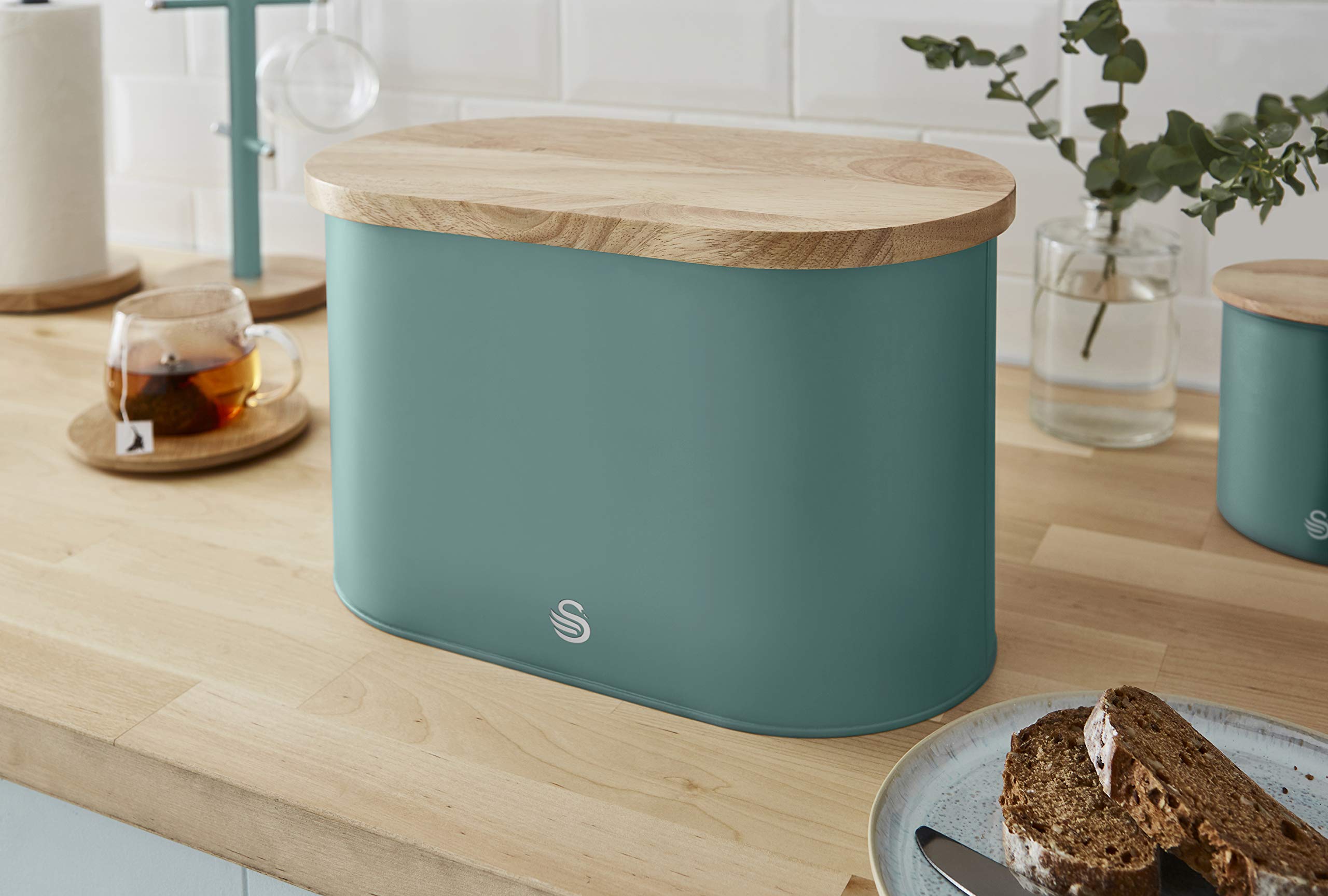 Nordic Scandi Bread Bin with Bamboo Cutting Board Lid - Swan SWKA17512GREN | Pine Green Steel Bread Storage Box | Perfect for Kitchen Countertop, Pantry Organization & Rustic Home Decor