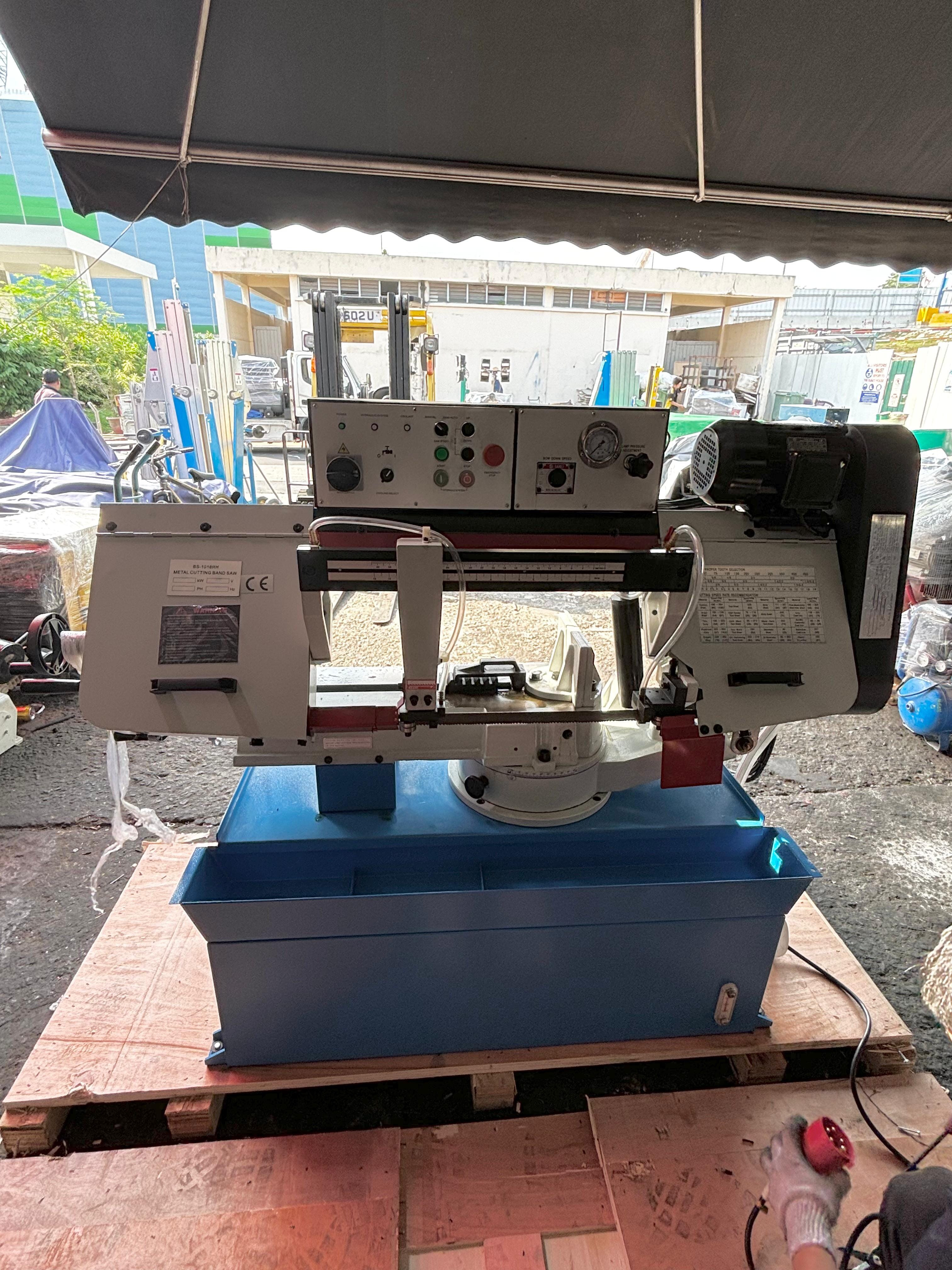 Aiko 10-Inch 4-Speed Bandsaw Machine (27x0.9x3215) - Model BSM BS1018RH - Perfect for Woodworking, Metal Cutting & DIY Projects