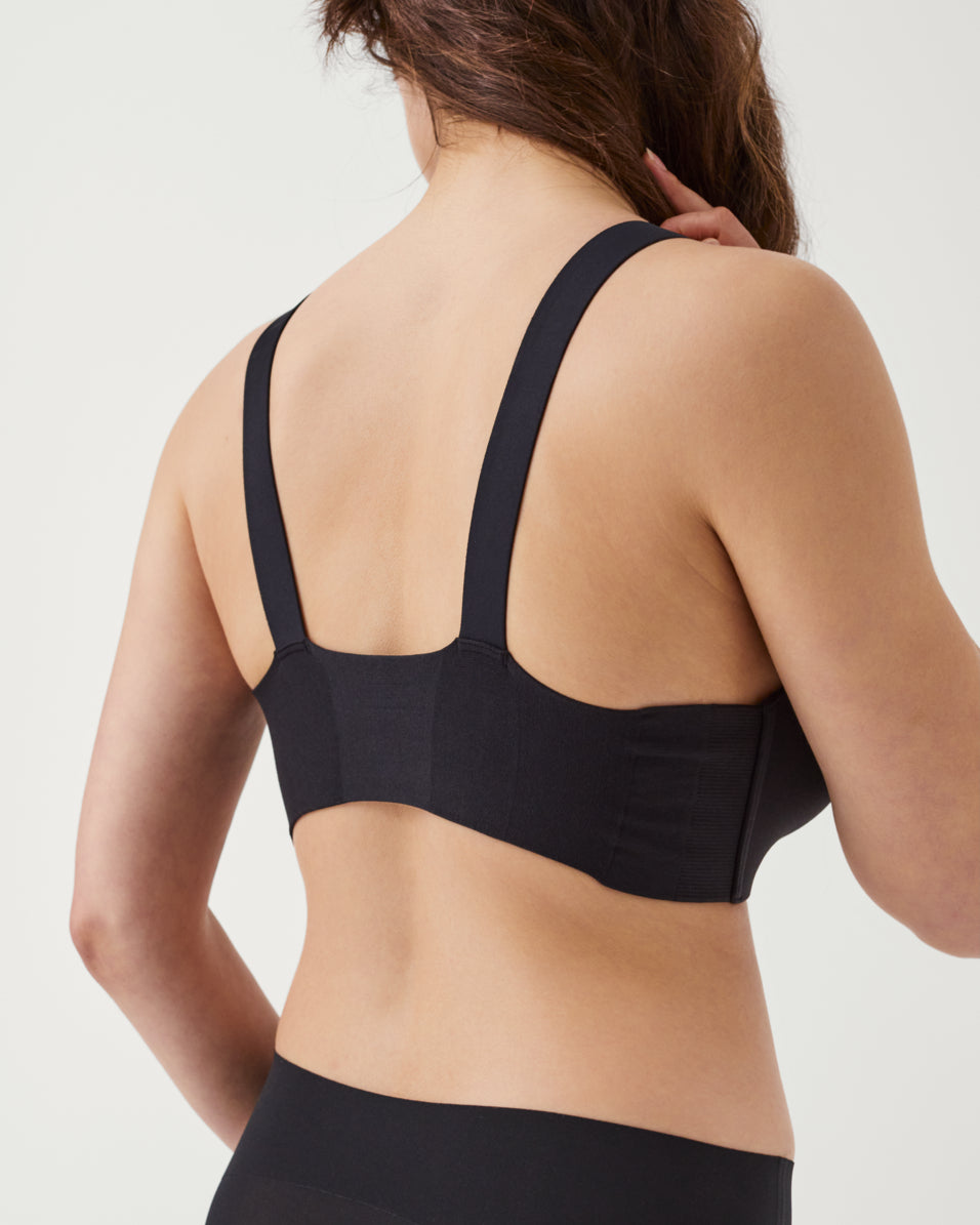 SPANX Smooth Wireless Bra - Lightly Lined Comfortable T-Shirt Bra for Women | Perfect for Everyday Wear, Yoga & Lounge
