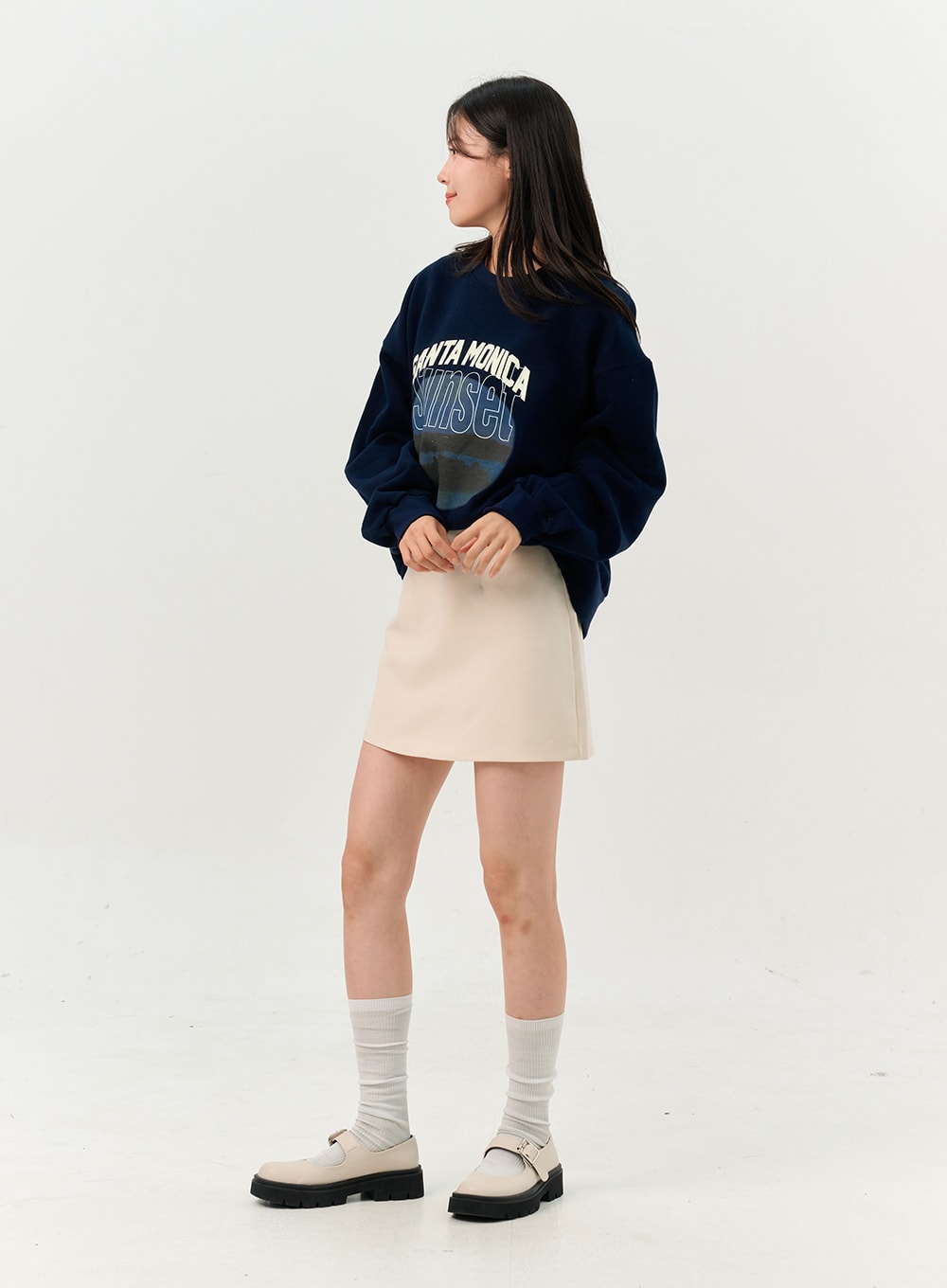 Stylish Comfy Graphic Sweatshirt OO331 - Perfect for Casual Wear, Street Fashion & Lounge Comfort