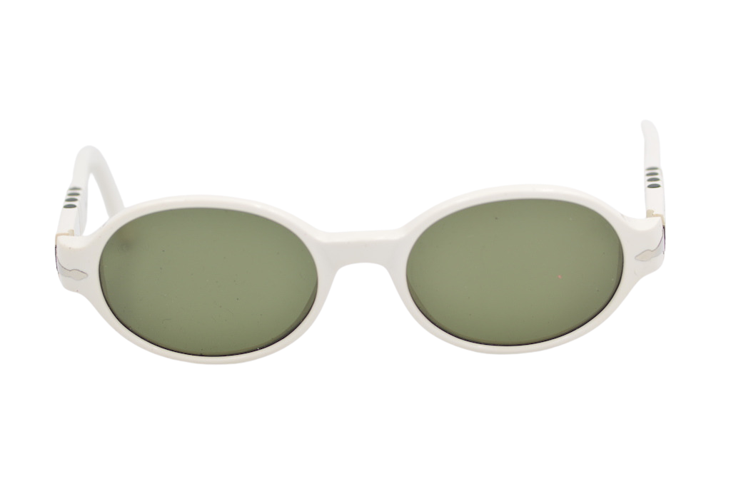 Persol 2526S Classic Sunglasses for Men & Women - UV Protection, Polarized Lenses, Retro Style - Perfect for Driving, Travel & Outdoor Activities