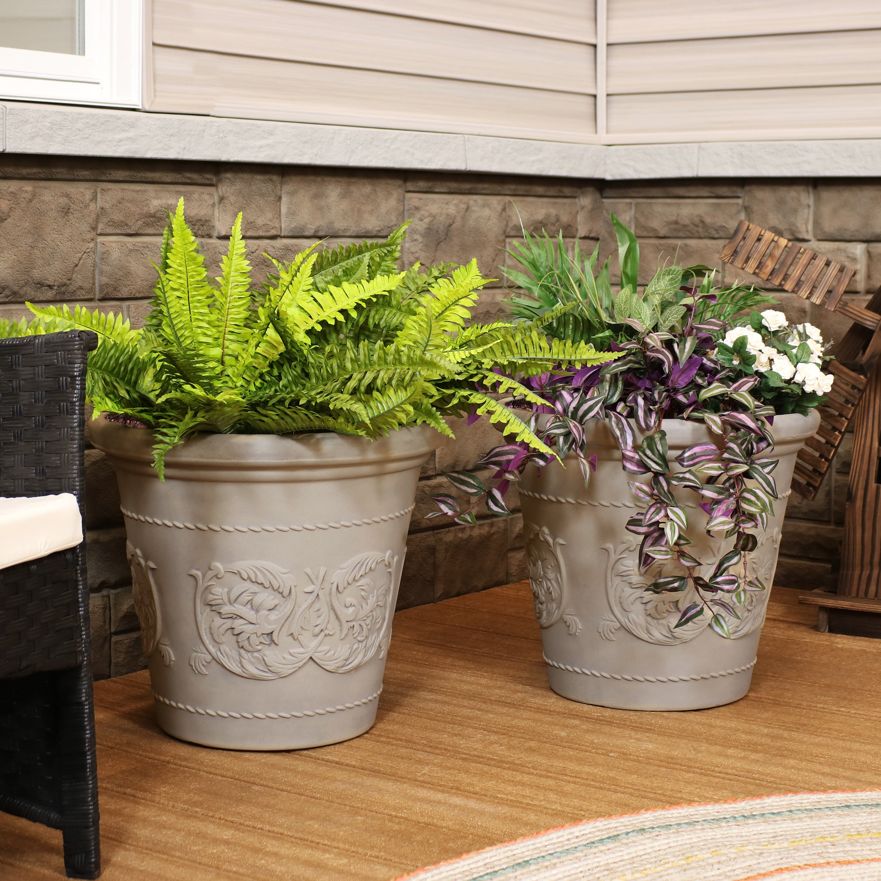 Sunnydaze Arabella Polyresin Outdoor Flowerpot Planter - Durable Garden Decor for Patio, Porch & Yard - Perfect for Flowers, Plants & Home Landscaping