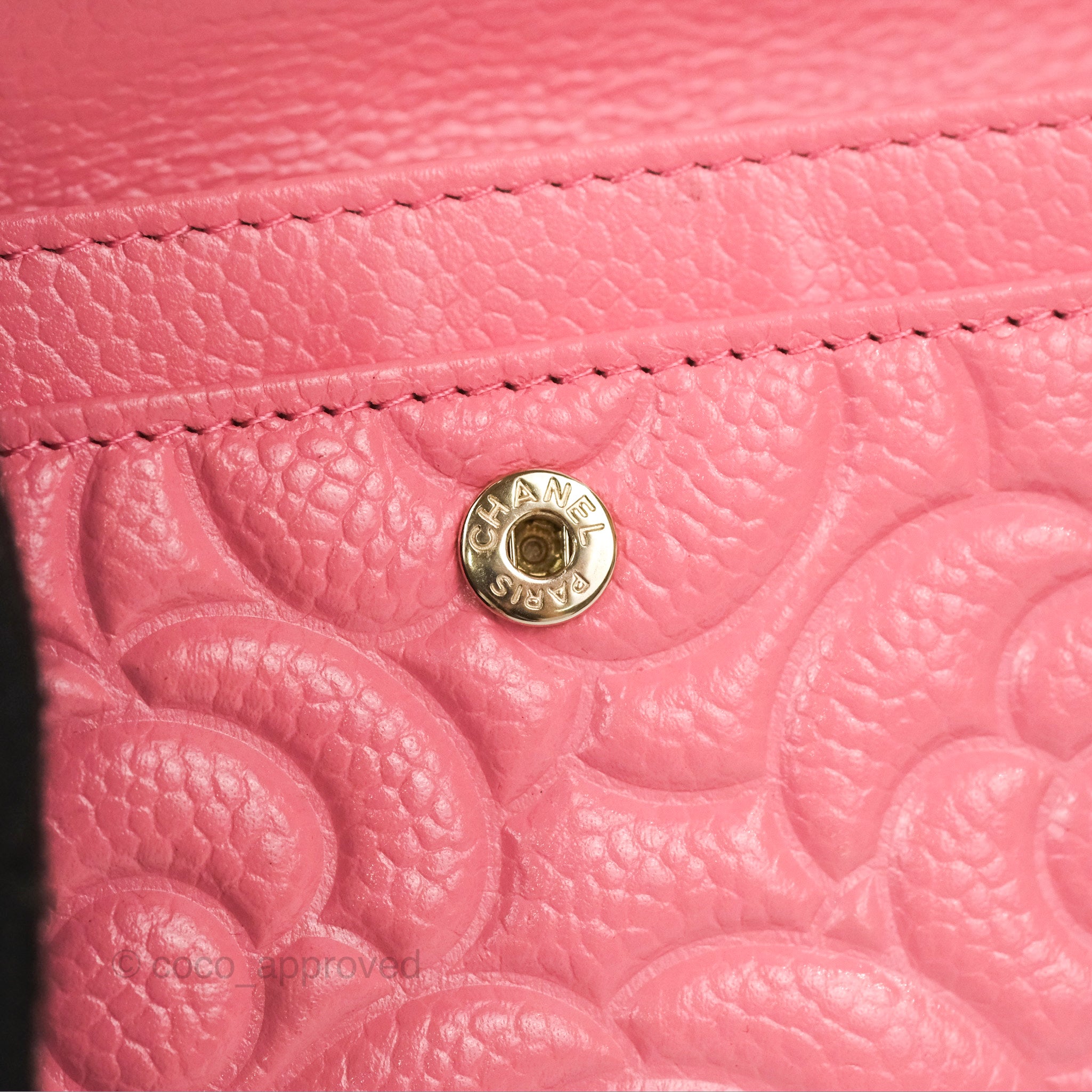 Chanel Camellia Pink Caviar Leather Card Holder with Gold Hardware - Luxury Compact Wallet for Everyday Use & Gift Giving