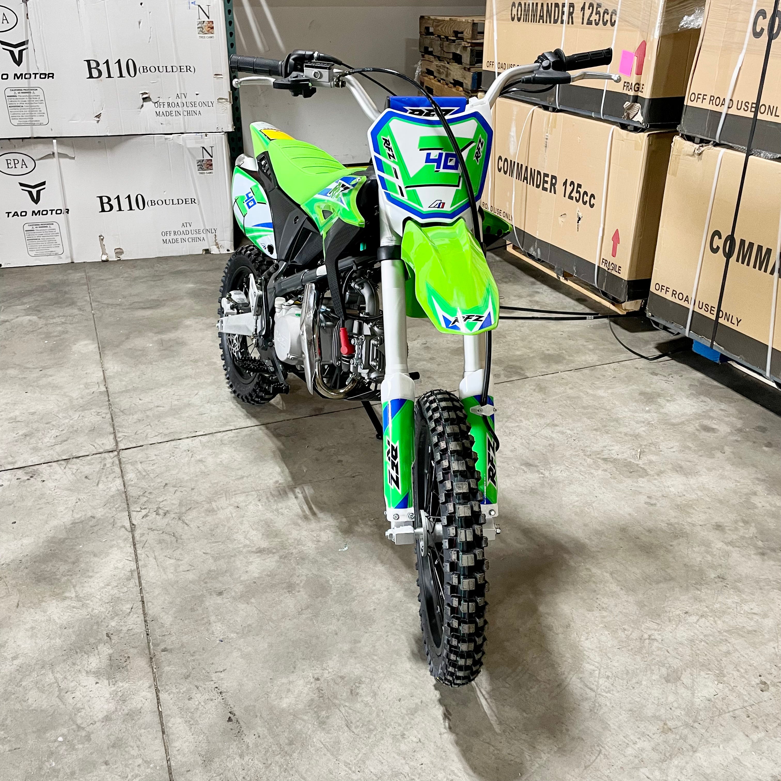 Apollo Z40 140cc Adult Dirt Bike - Off-Road Motorcycle for Men & Women - Perfect for Trail Riding, Motocross & Adventure Racing