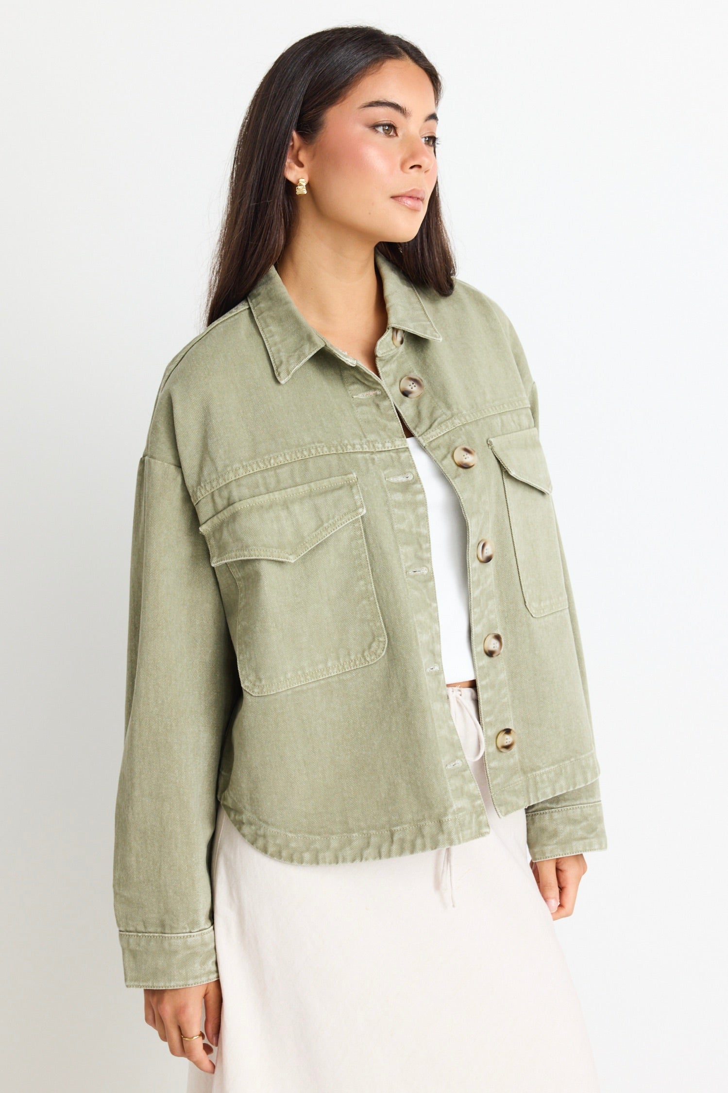 Echo Khaki Patch Pocket Denim Jacket for Men & Women - Vintage Style Distressed Denim Coat with Front Pockets - Perfect for Casual Outfits, Streetwear, and Fall Layering