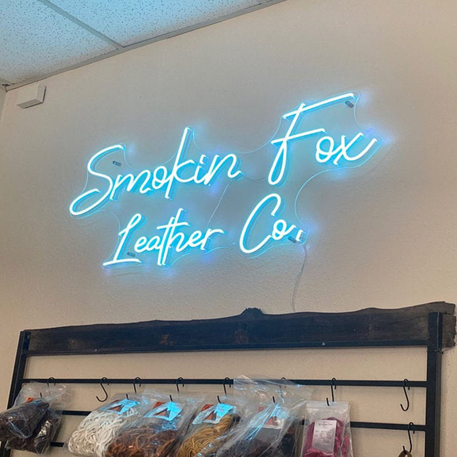Custom LED Neon Signs - Personalized Wall Decor Art Light for Home, Room, Bar & Party (2 Lines Text, 36