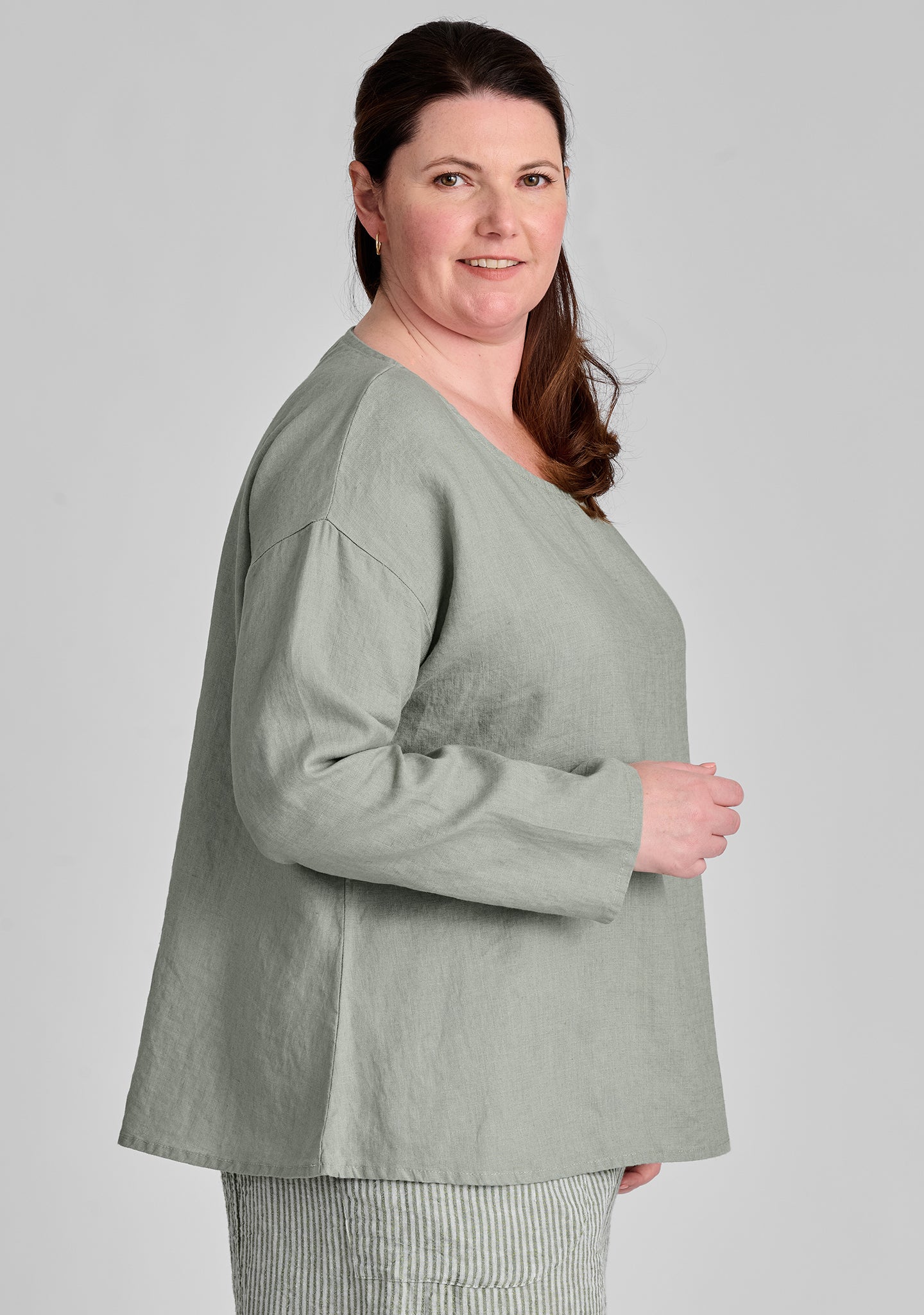 Throw It On Long Sleeve Linen Shirt - Breathable Casual Button Down Top for Men & Women | Perfect for Beach, Office & Summer Outings