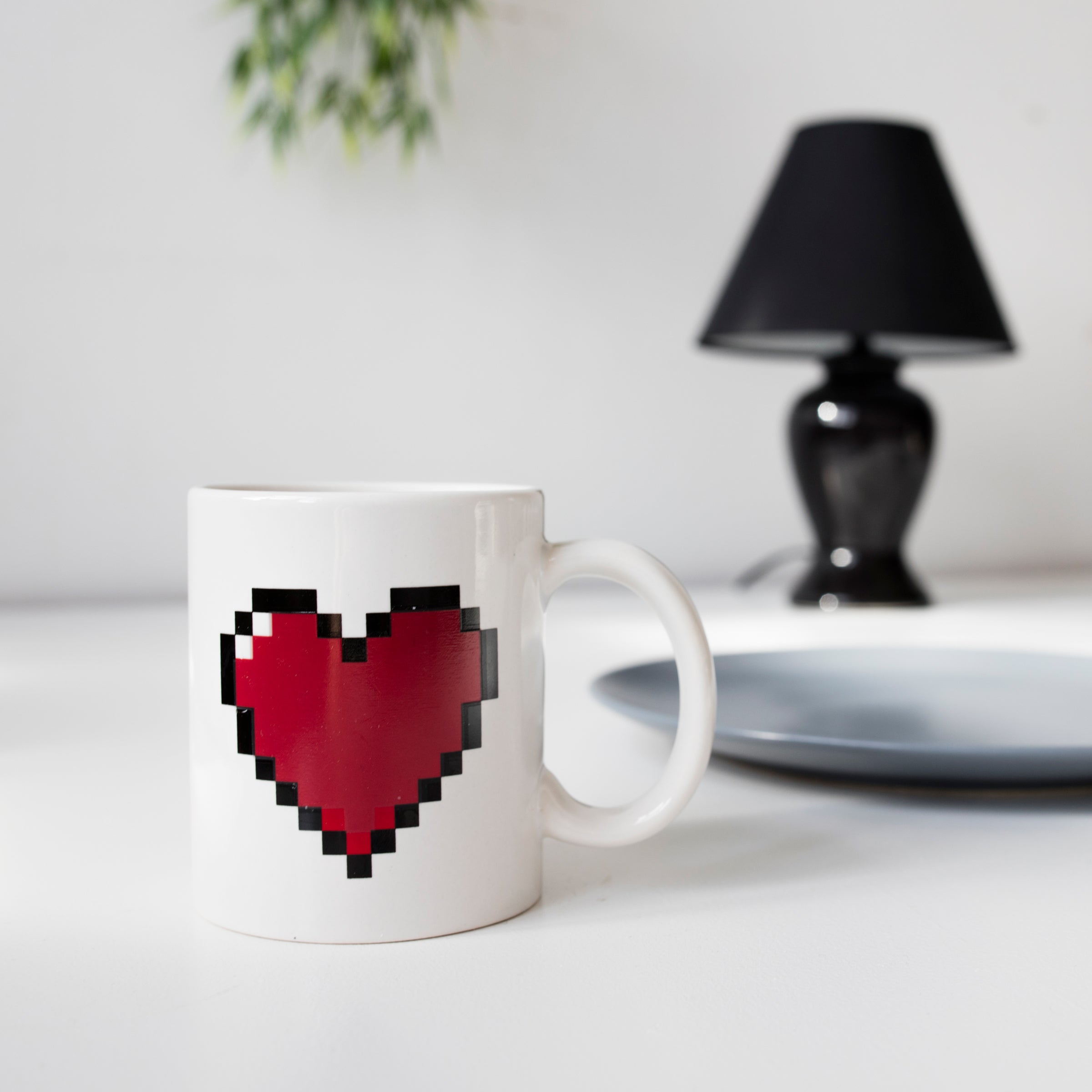 Pixel Heart Morph Mug - Color Changing Coffee Cup with Heat Sensitive Design - Perfect for Valentine's Day Gifts, Couples, and Coffee Lovers