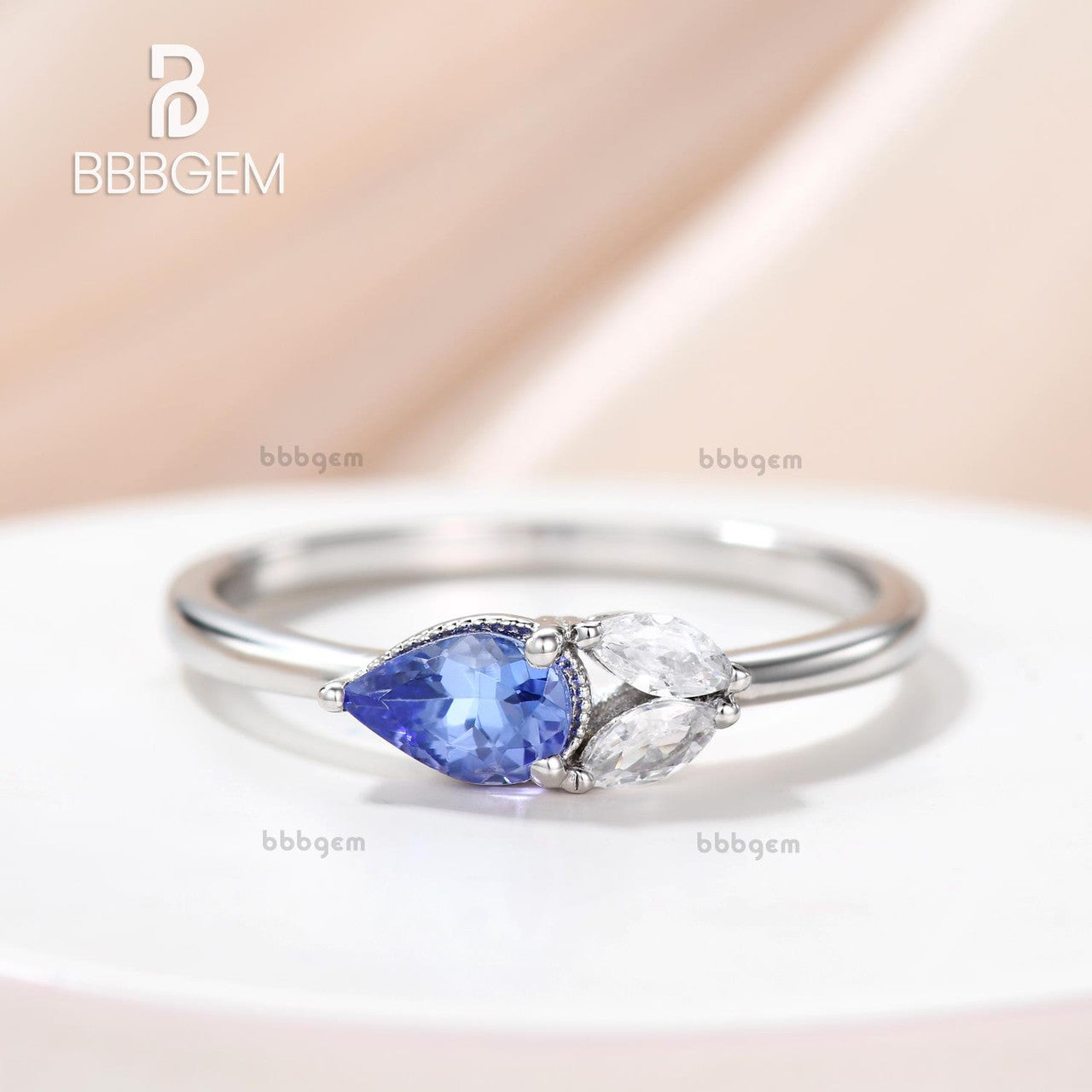 Natural Tanzanite Pear-Shaped East West Ring with Moissanite Diamond Accents - Elegant Jewelry for Weddings, Anniversaries & Special Occasions
