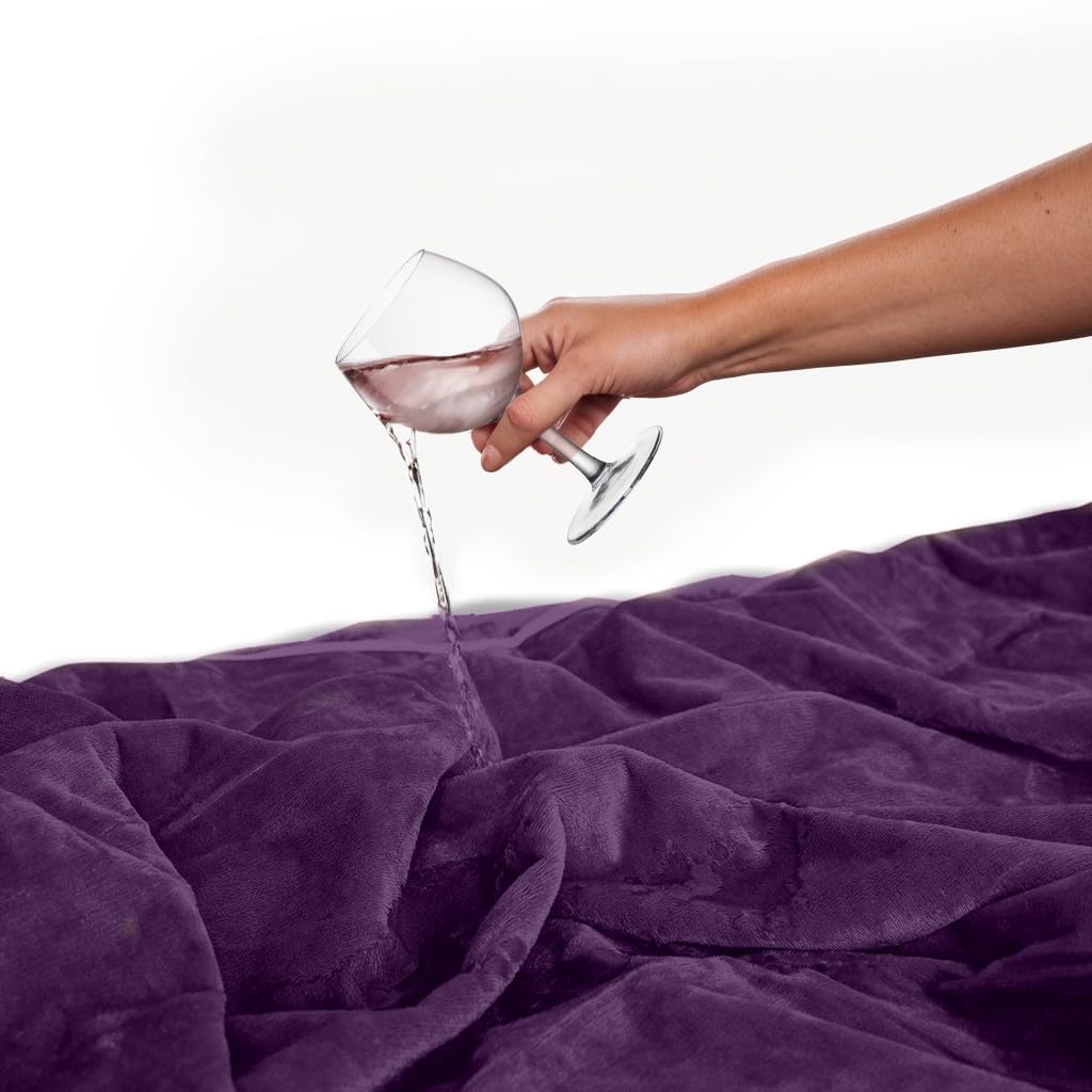 **Waterproof Love Blanket by Sacred Weapon - King Size (80