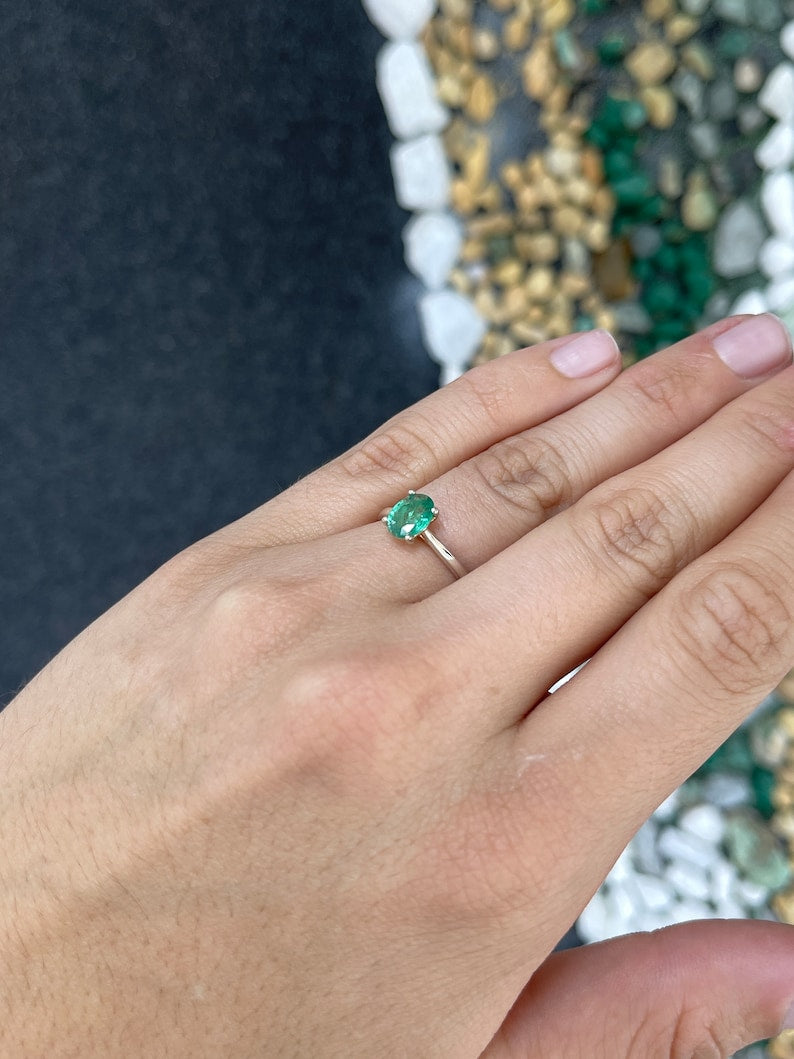 1.0ct Natural SS Medium Dark Green Emerald Oval Cut Sterling Silver 4-Prong Solitaire Ring – Elegant Jewelry for Engagement, Wedding & Special Occasions
