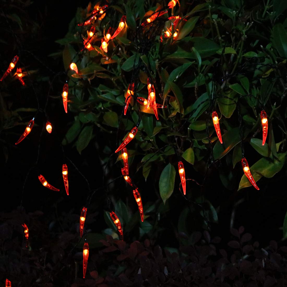 Solar Chili String Lights - 50 LED Red Chili Pepper Lights for Outdoor & Indoor Decor - Perfect for Garden, Patio, Party, Wedding, Christmas & Chinese New Year Decorations - Weatherproof Solar-Powered String Lights