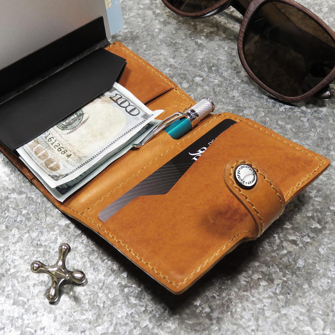 Retro 51 Pularys Modern Traveler Wallet with Ballpoint Pen - Stylish Leather Wallet & Pen Set for Men & Women - Perfect for Business Travel, Office & Everyday Carry