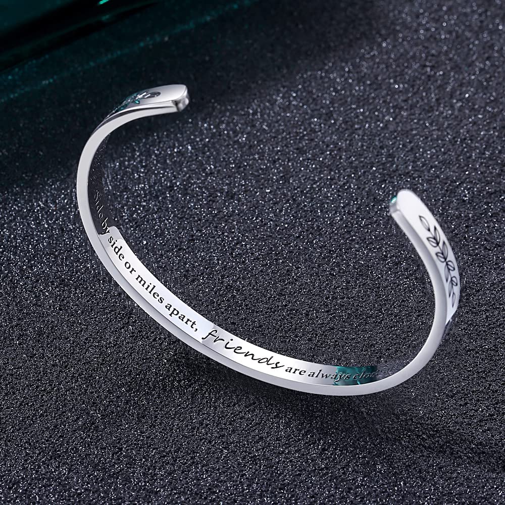 TONY & SANDY Personalized Cuff Bracelets for Women & Girls - Best Friend Sister Mom Daughter Gift - Engravable Birthday Mother's Day Christmas Jewelry - Perfect for Everyday Wear, Special Occasions & Gifting