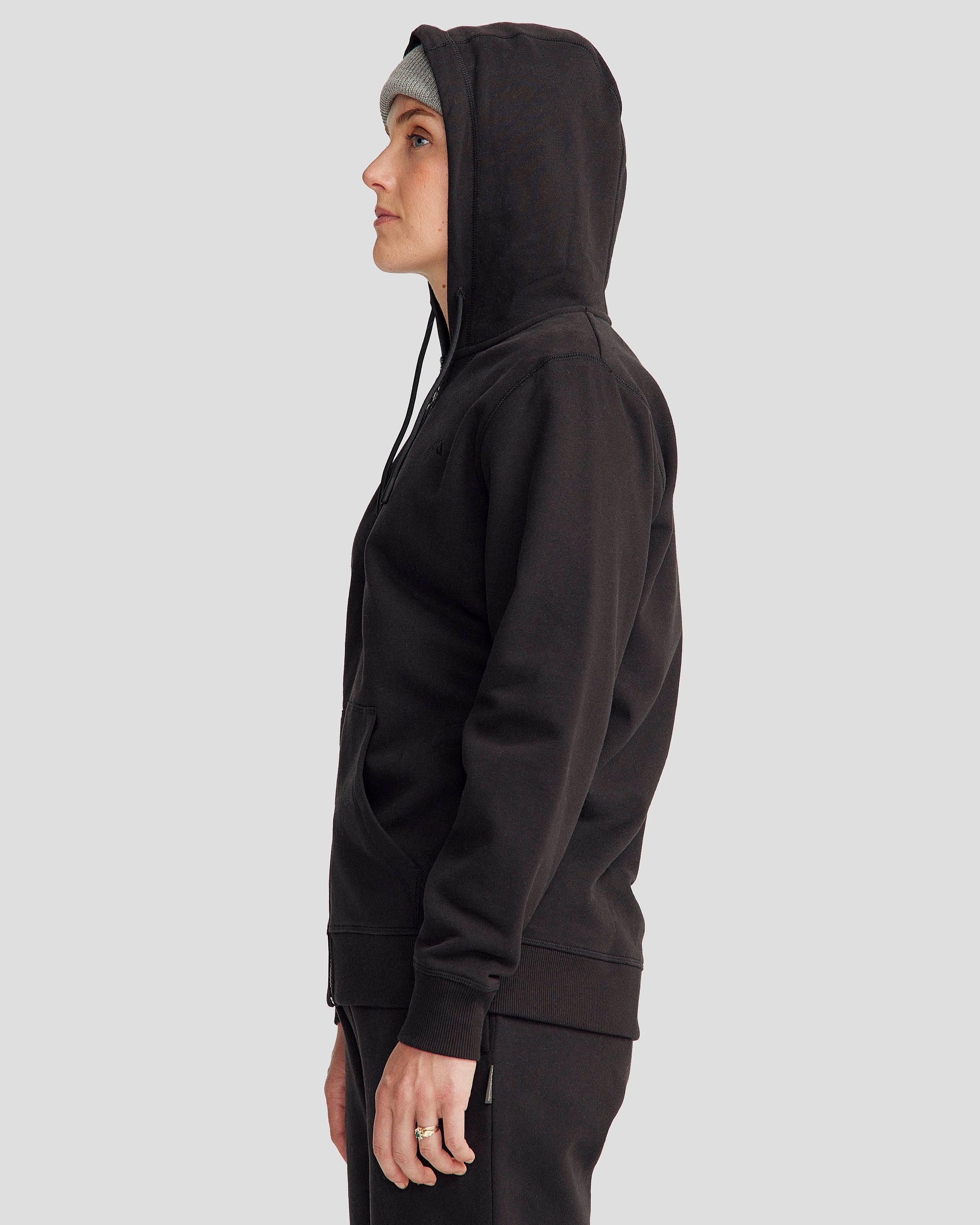 Women's Full Zip Hoodie Black Stingray - Soft Fleece Jacket for Casual Wear & Outdoor Activities | Cozy Winter Pullover for Running, Hiking & Lounge