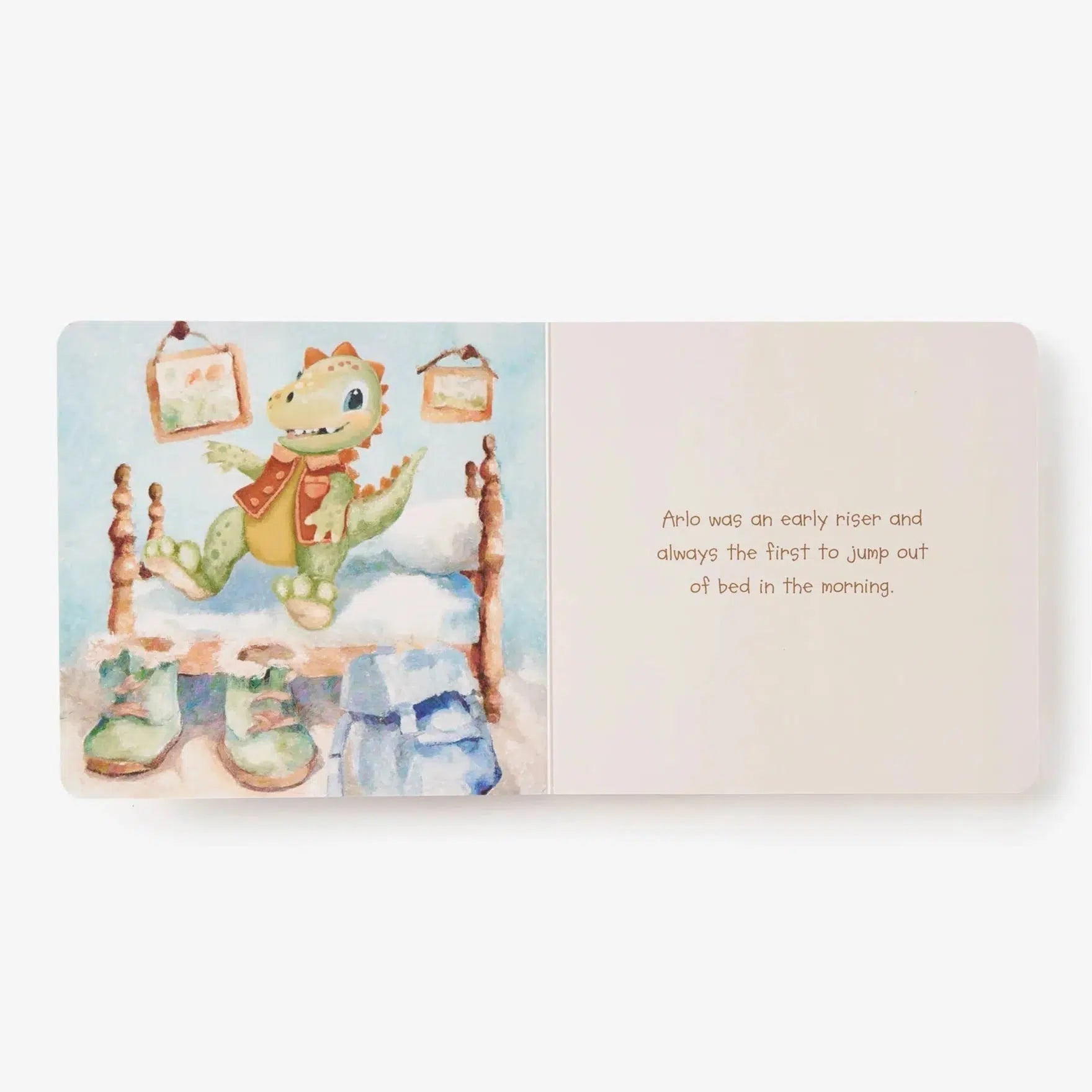 Arlo Finds Iggy - Elegant Baby Board Book for Early Learning & Storytime | Perfect for Toddlers' Bedtime Reading & Preschool Education