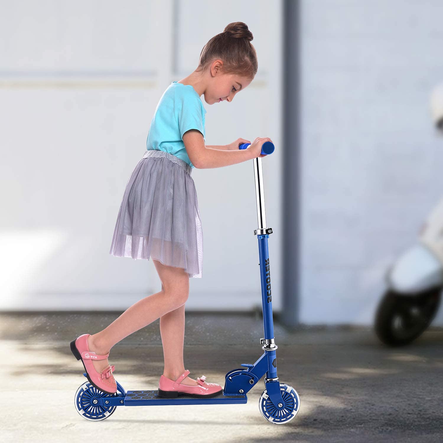 LED Light Up Wheels Kids Scooter - Adjustable Height Kick Scooter for Boys & Girls Ages 3-12 | Rear Fender Brake & Foldable Design | 110lb Weight Capacity | Perfect for Commuting, Park Rides & Outdoor Family Fun