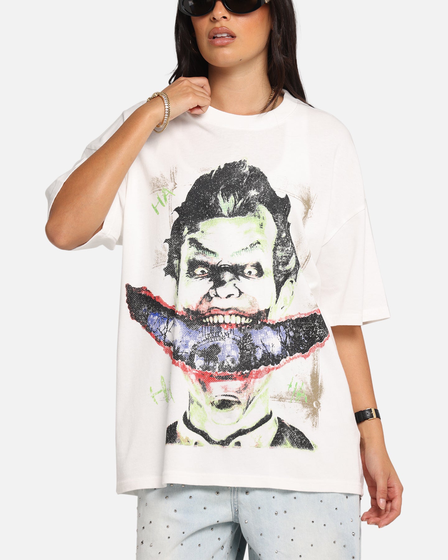 73 Studio X DC Batman Joker Arkham Asylum Vintage Graphic T-Shirt - Off White - Superhero Comic Tee for Men & Women - Perfect for Cosplay, Comic Con & Casual Wear