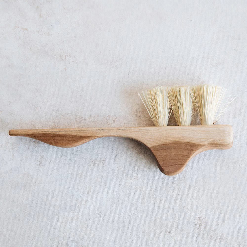 MT0951 Medium Wooden Counter Brush - Natural Wood Cleaning Brush for Kitchen, Countertops, and Hard Surfaces - Perfect for Daily Home Cleaning and Maintenance