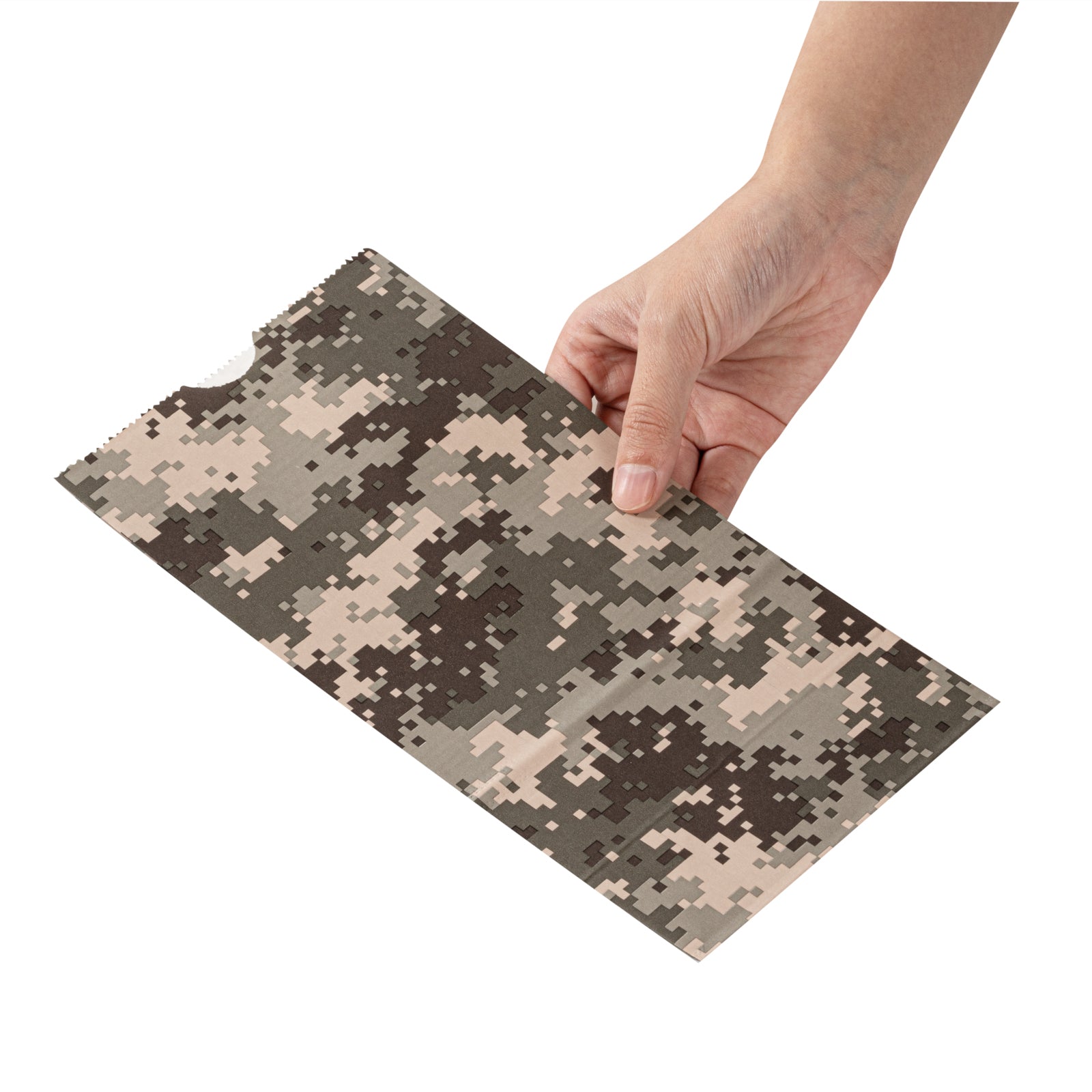 Camouflage Paper Bags 4 lb - 5 x 3.25 x 9.5 Inches - 100 Count Box - Heavy Duty Kraft Gift Bags for Hunting, Military, Outdoor & Party Supplies