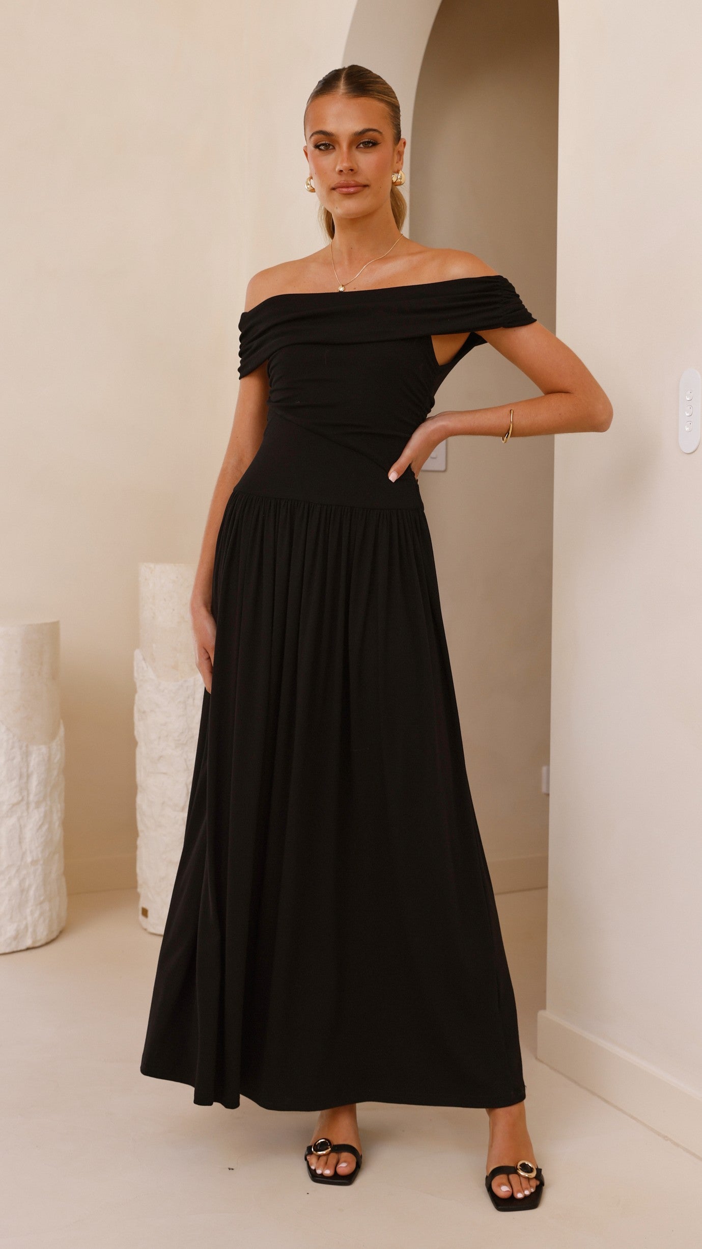 Elegant Manalla Maxi Dress for Women - Black Flowy Long Dress for Summer, Beach, Party & Casual Wear