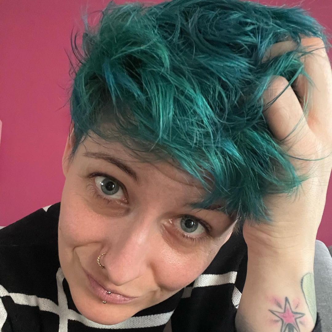 Crazy Color Salon Pro Semi-Permanent Hair Dye - 5.07 oz Peacock Blue for Vibrant Hair Color | Women's Fashion Hair Styling | Perfect for Parties, Cosplay & Bold Looks