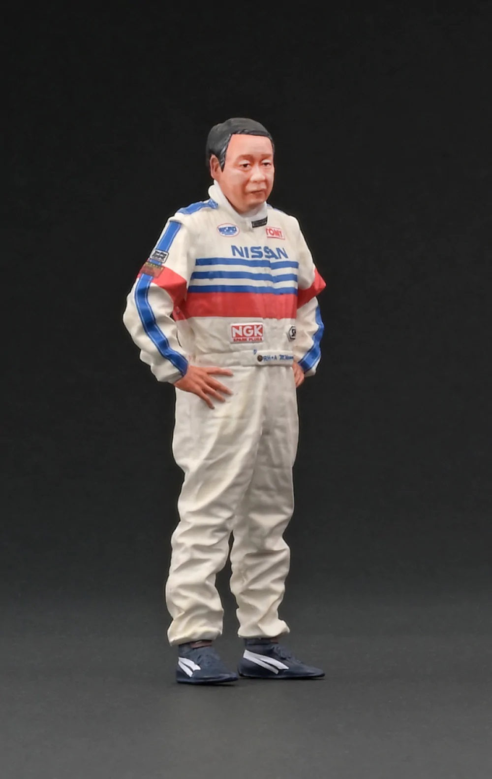 1:18 Scale Nissan Skyline GT-R (BNR32) Diecast Model Car - 1993 JTC Racing Version with Mr. Hasemi Figure | Collectible Display for Car Enthusiasts & Japanese Racing Fans