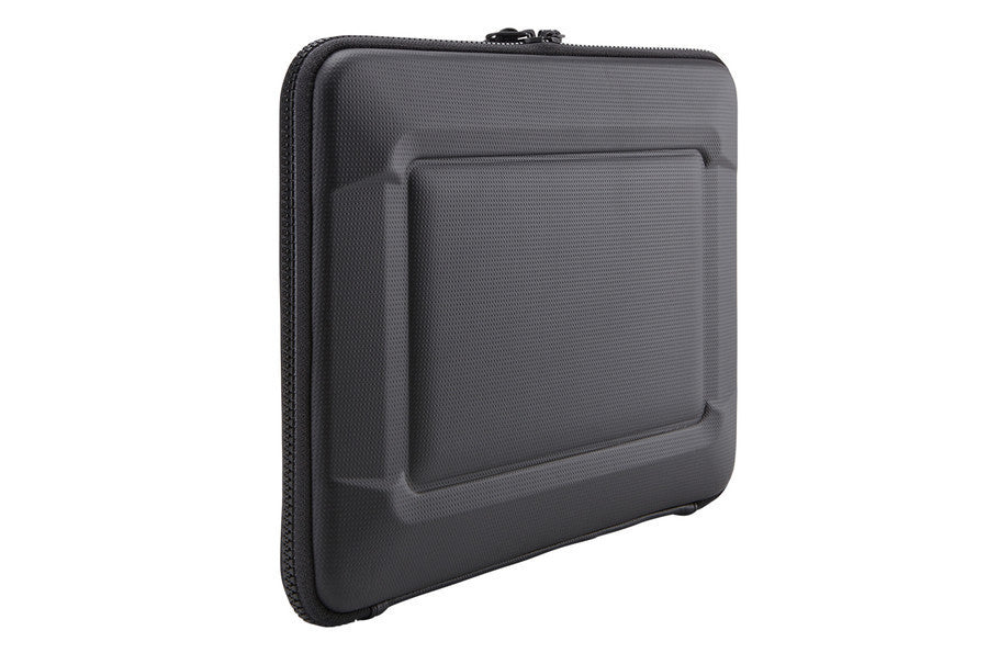 Thule Gauntlet 3.0 MacBook Sleeve 13-15 Inch - Protective Laptop Case for MacBook Pro/Air - Water-Resistant & Shockproof - Perfect for Travel, Work & School (Black)