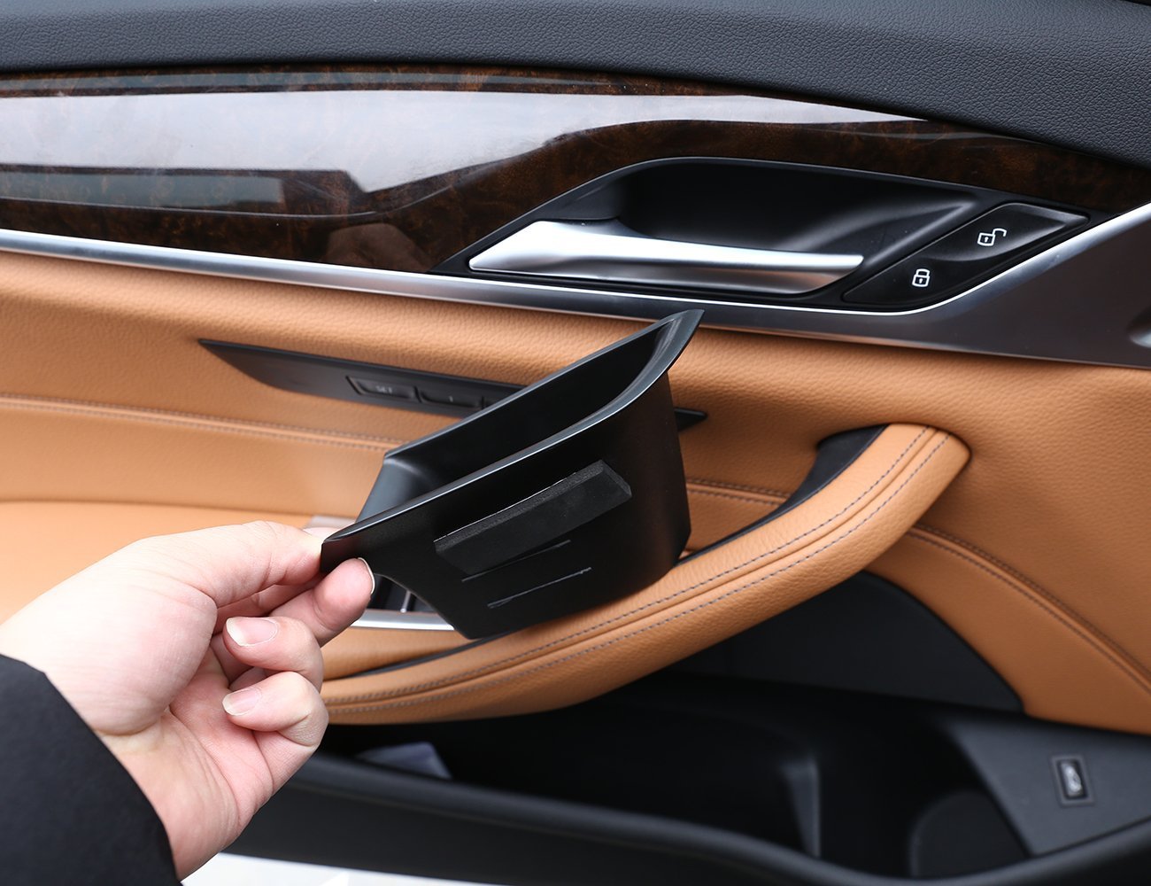 METYOUCAR Car Door Storage Box & Phone Tray Organizer for BMW 5 Series G30 (2018) - Premium Accessories for Keys, Wallet & Smartphone - Perfect for Road Trips & Daily Commute