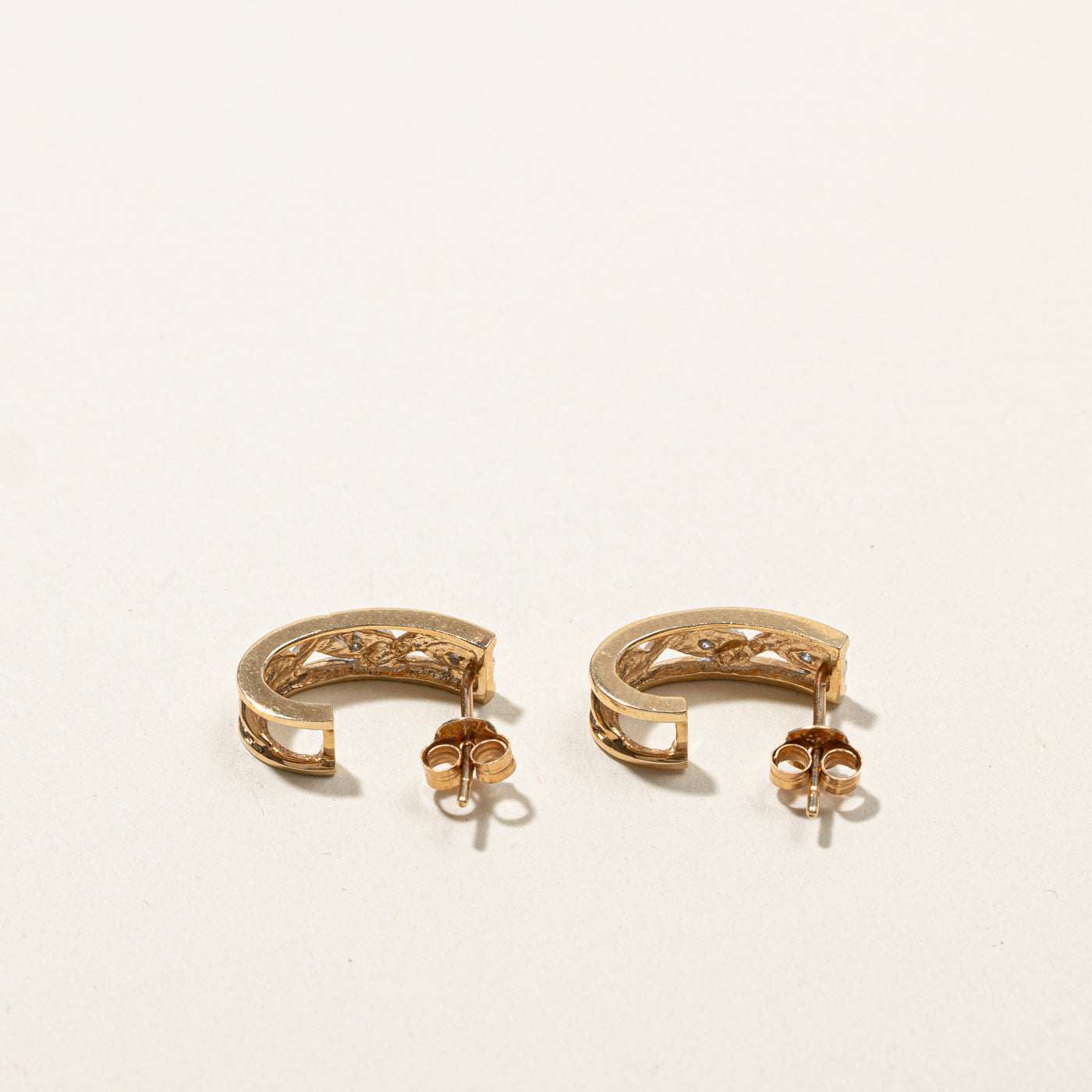 Textured Diamond Semi Huggie Earrings 0.03ctw - Elegant & Dainty Hoop Earrings for Women - Perfect for Everyday Wear, Date Nights & Special Occasions