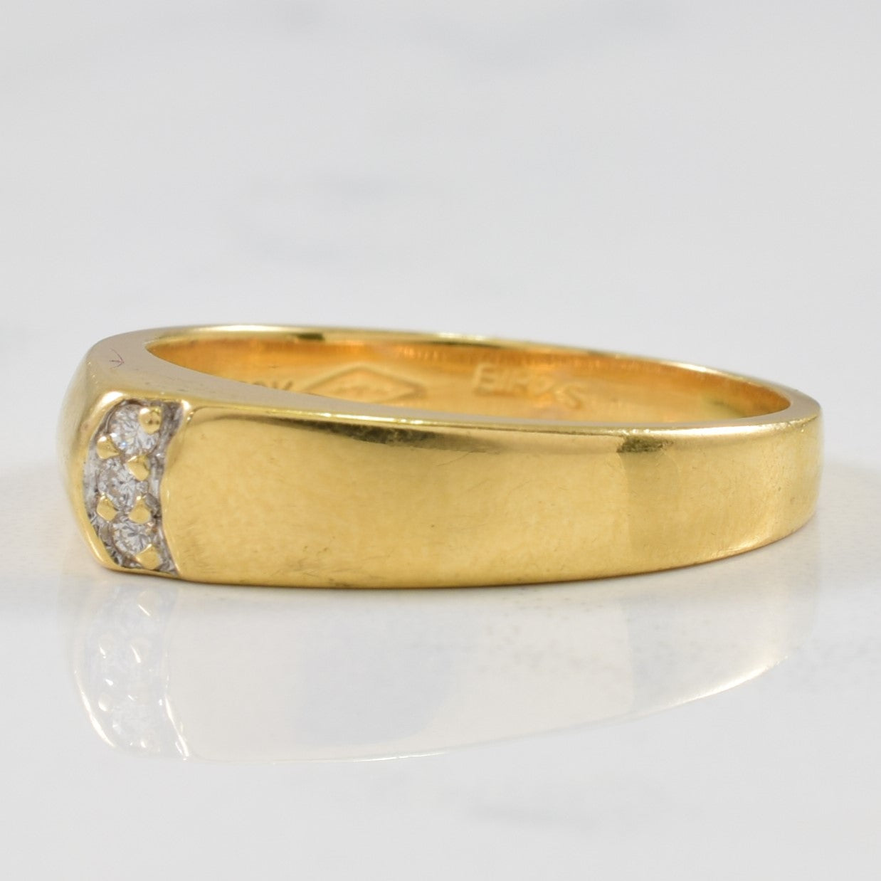 Pave Diamond Tapered Ring - 0.02 Carat Total Weight (CTW) - Size 5.5 - Elegant Wedding Band, Anniversary Gift for Her, Perfect for Special Occasions & Everyday Wear