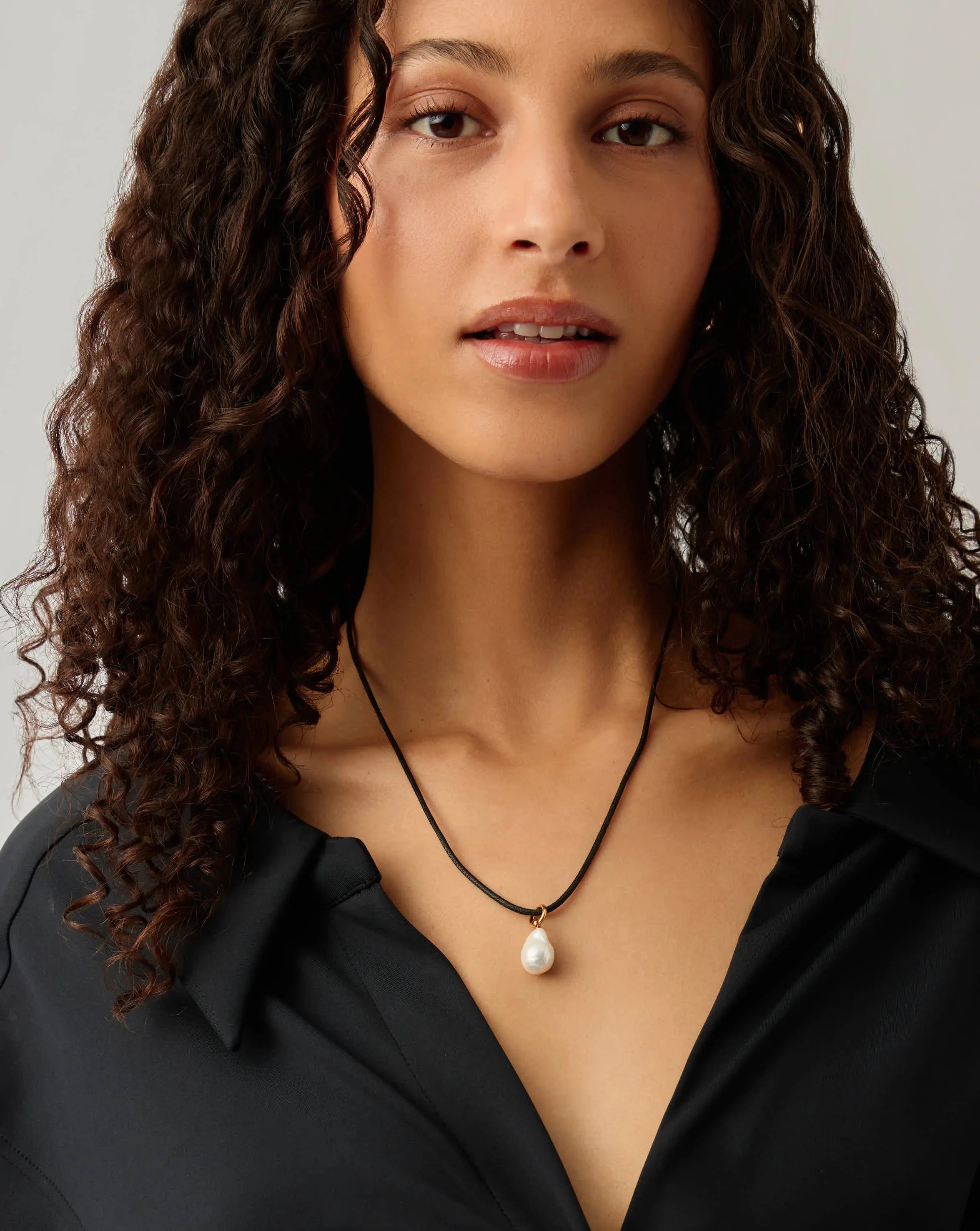 Baroque Pearl Necklace 18k Gold Vermeil Cord Chain - Elegant Pearl Jewelry for Women, Gift for Her, Perfect for Weddings, Parties & Special Occasions