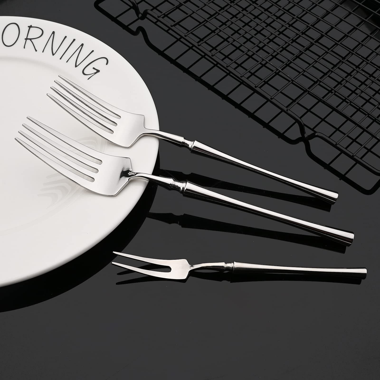 JASHII Set of 4 Stainless Steel Dessert Forks - 5.7 Inch Mini Salad & Fruit Forks for Cake, Appetizers, Cocktails - Perfect for Home, Party, Travel & Picnics (304 Stainless Steel)