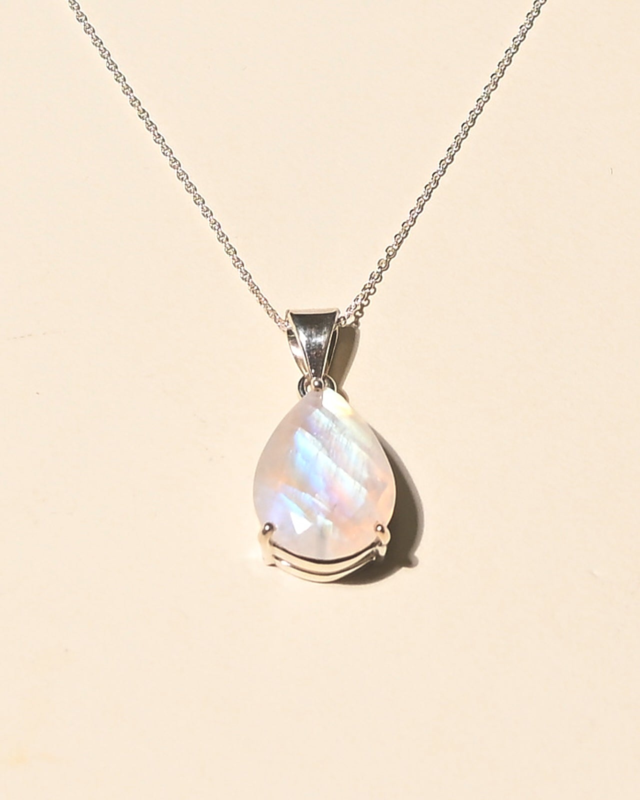 Moonstone Necklace for Women - Healing Crystal Jewelry, Elegant Sterling Silver Pendant for Meditation, Yoga & Spiritual Gifts