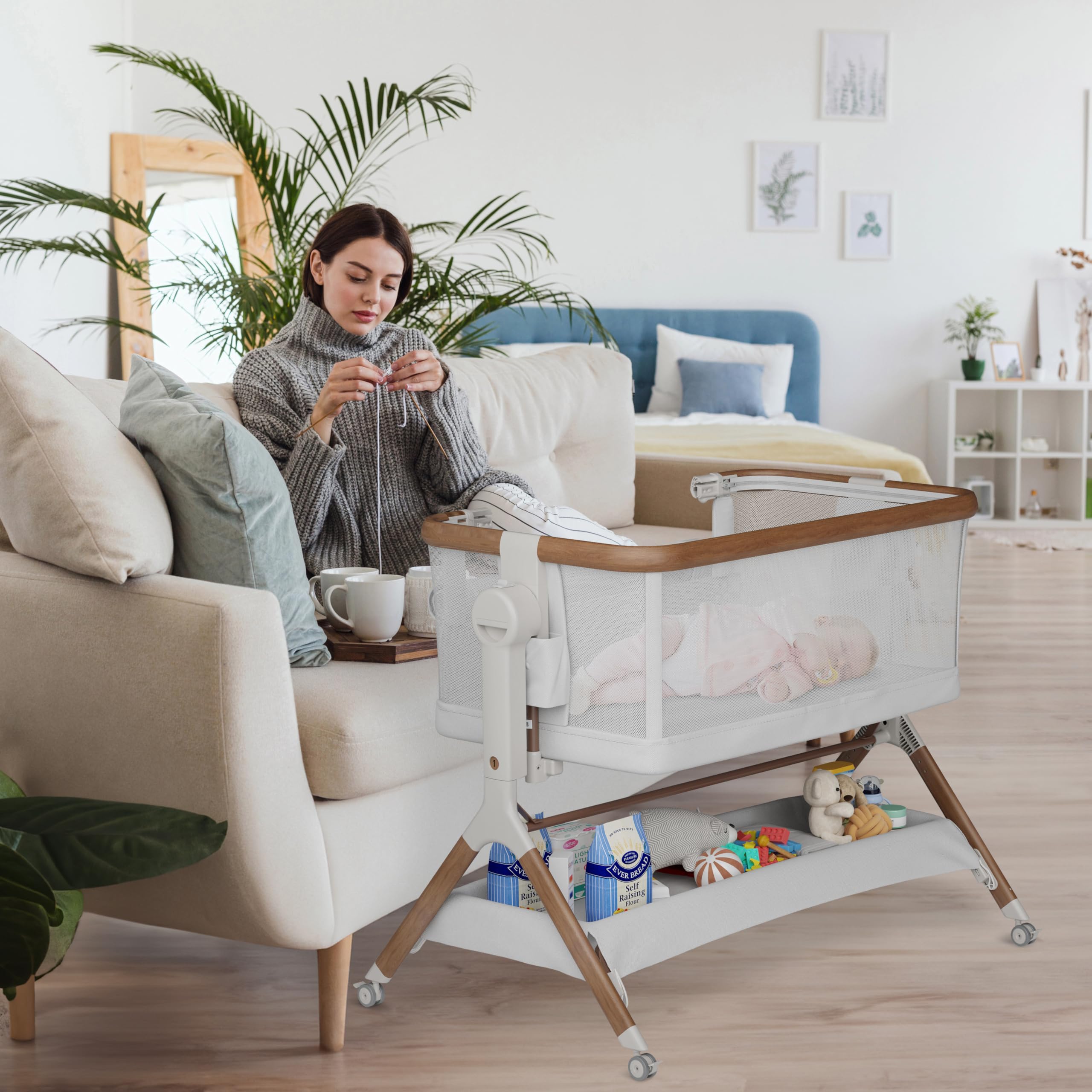**3-in-1 Adjustable Baby Bassinet with Breathable Mesh & Wheels – Portable Rocking Crib for Newborns, Bedside Sleeper with 6 Height Settings – Perfect for Nursery, Travel & Co-Sleeping**